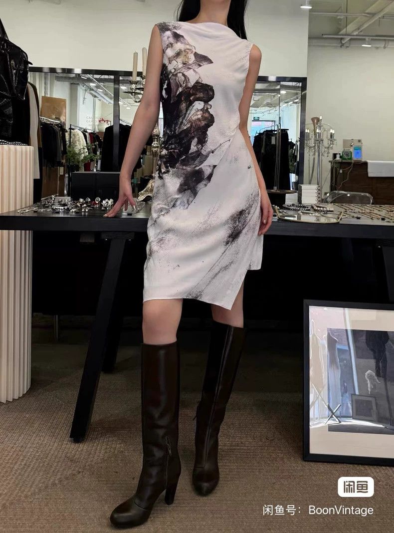 Helmut Lang HELMUT LANG Ink feather floral print irregular swing skirt Size M / US 6-8 / IT 42-44 - 8 Thumbnail