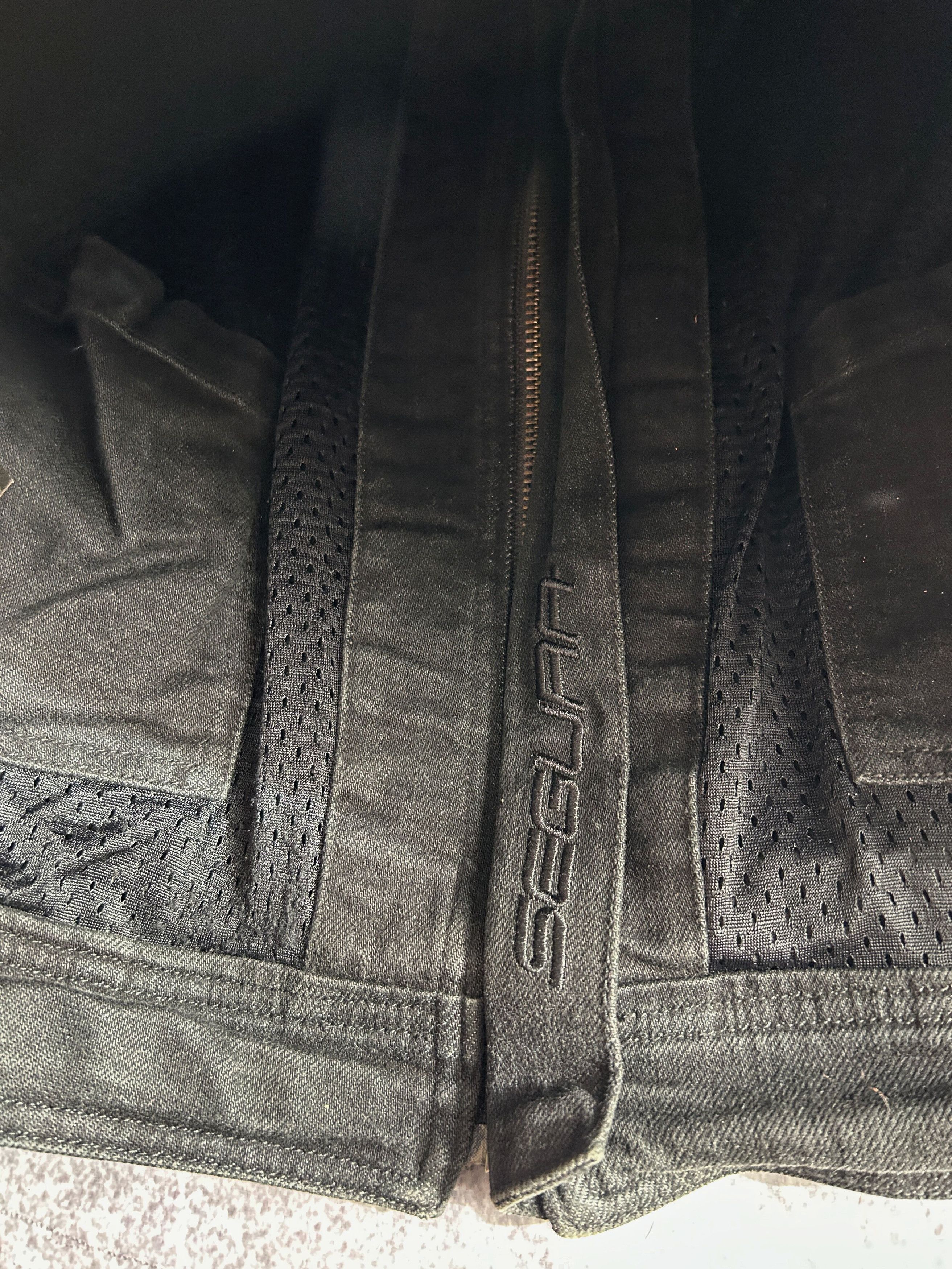 Vintage Dragon Embroidered Denim Jacket Japanese Style Black Size US XL / EU 56 / 4 - 12 Thumbnail