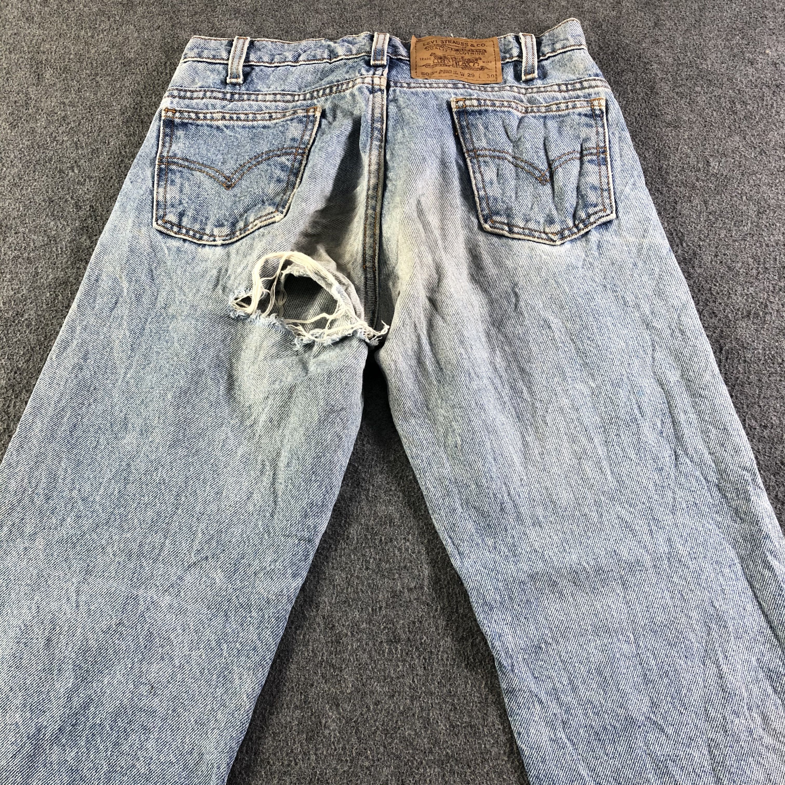 Levi's Vintage Light Wash Levis 505 Jeans-J4533 Size US 29 - 4 Thumbnail
