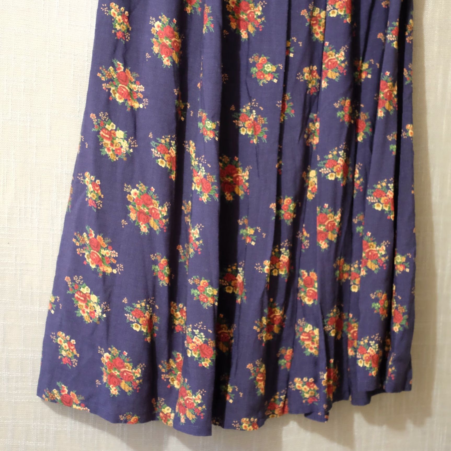 Vintage Nwot! Sag Harbor 100% Rayon Button Front Maxi Skirt Floral Women's M Navy 90s Sag Harbor Skirt Womens M Maxi Navy Floral Button Front 90s Size 32" / US 10 / IT 46 - 6 Thumbnail
