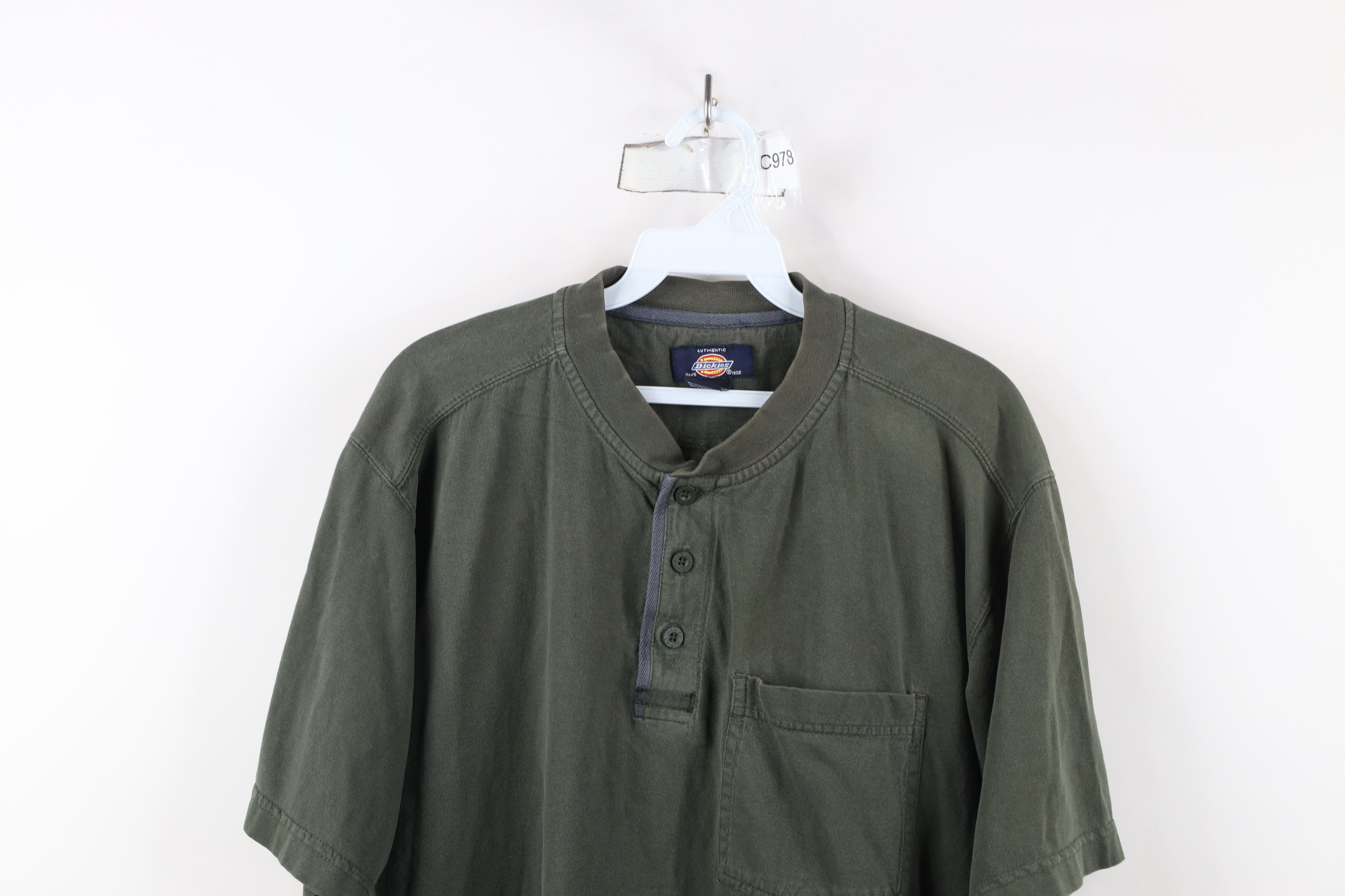 Dickies × Vintage Vintage Dickies Spell Out Short Sleeve Henley T-Shirt Green Size US L / EU 52-54 / 3 - 2 Thumbnail