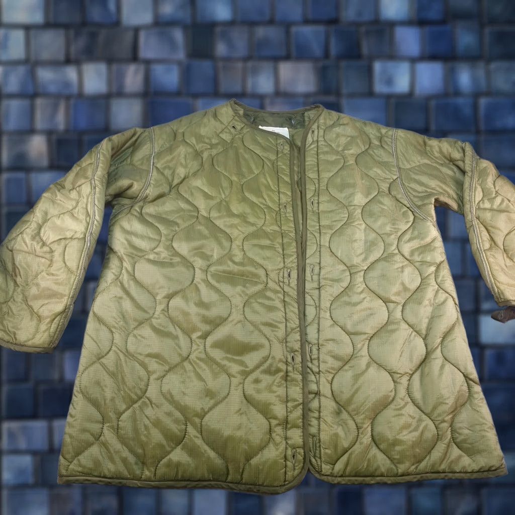Vintage VINTAGE Gibraltar Industries Liner Extreme Cold Weather Parka Jacket Mens M Green Quilted Insulated Nylon Lined Military Army Style Size US M / EU 48-50 / 2 - 1 Thumbnail