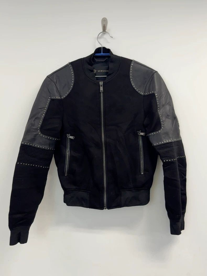 Versace Versace Medusa Embroidered Leather Jacket - dmc Size US XS / EU 42 / 0 - 1 Thumbnail