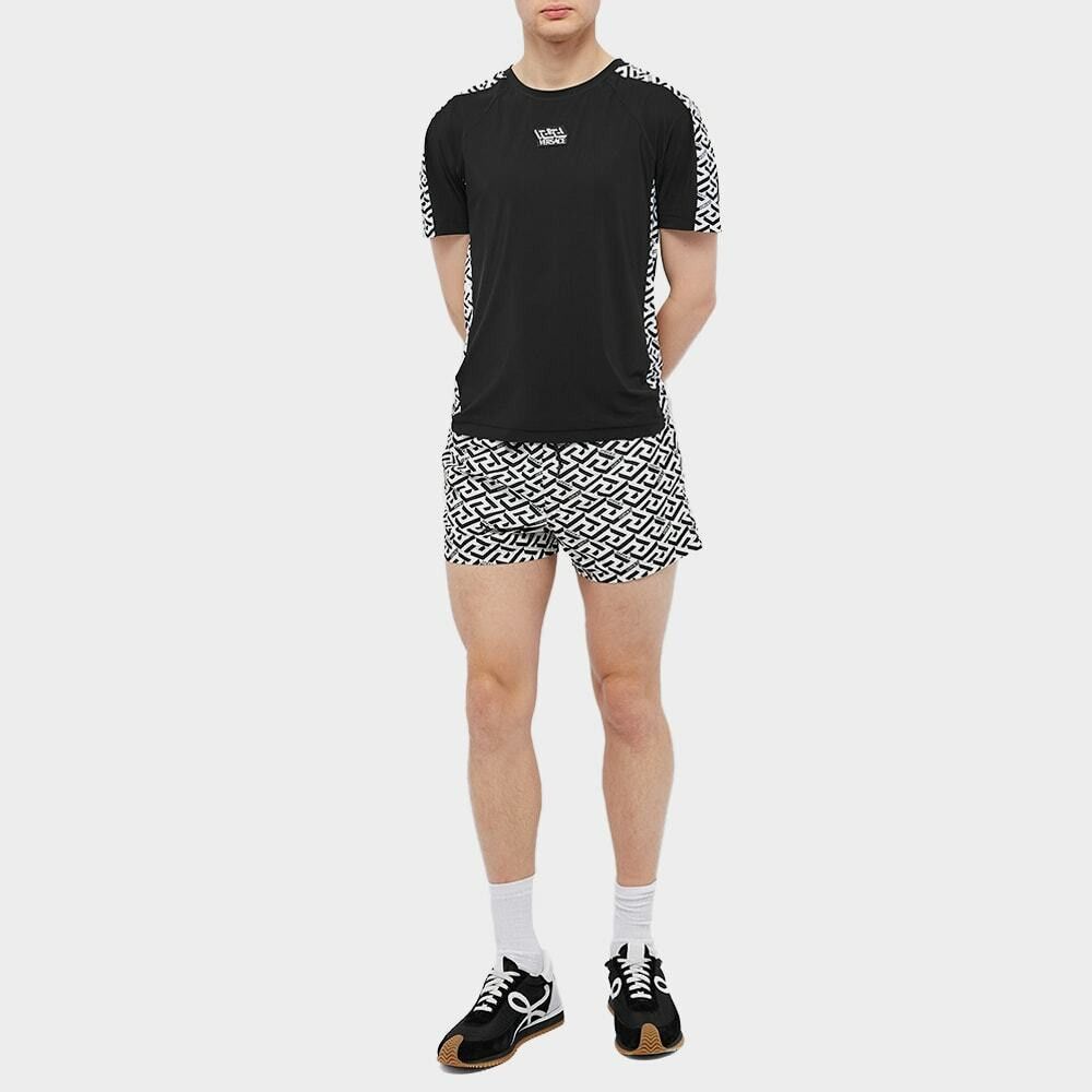 Versace VERSACE black & white La Greca nylon gym t-shirt Large Size US L / EU 52-54 / 3 - 4 Thumbnail