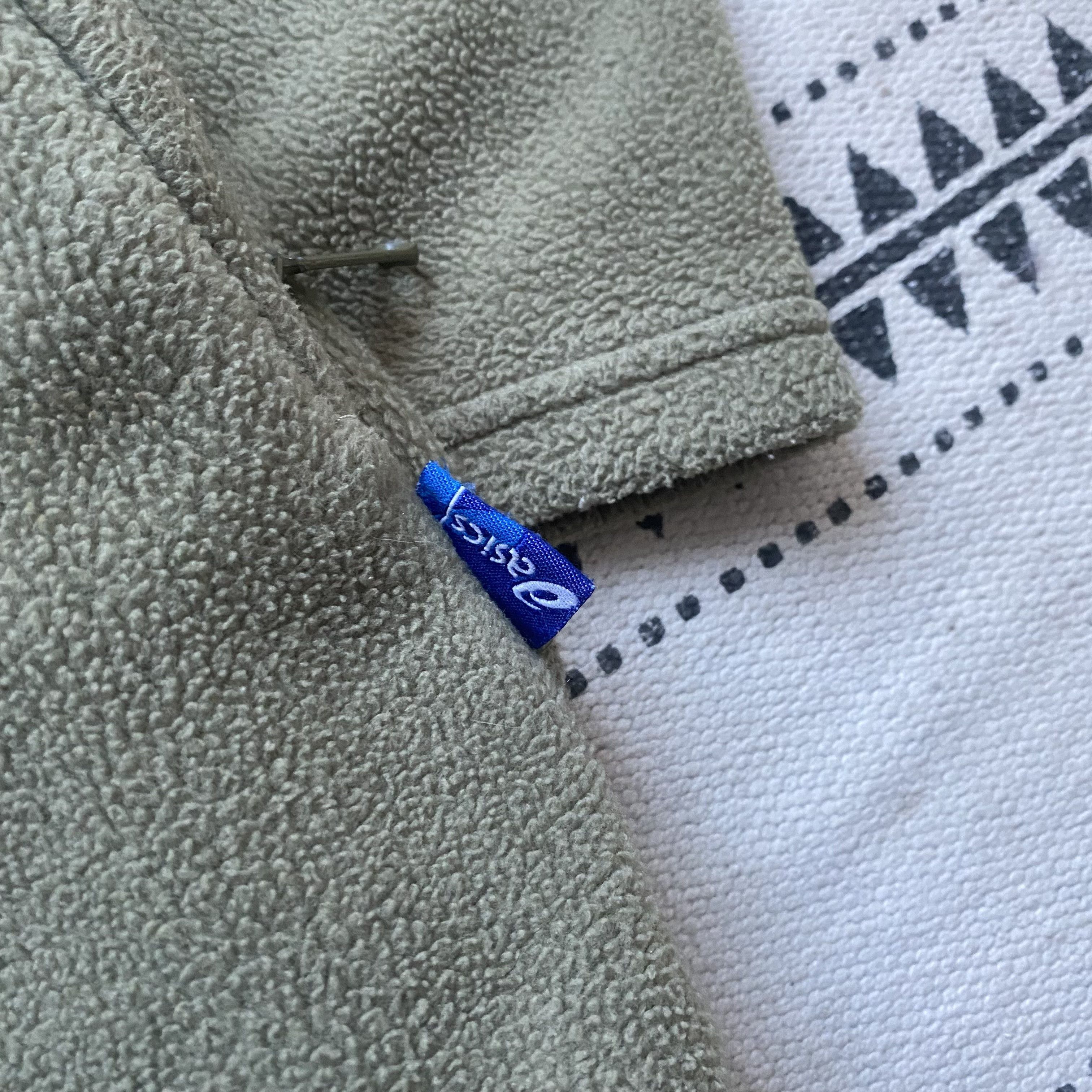 Asics 🏔️ Vintage 90s Gorpcore Asics Fleece Sweater Center logo Size US M / EU 48-50 / 2 - 5 Thumbnail