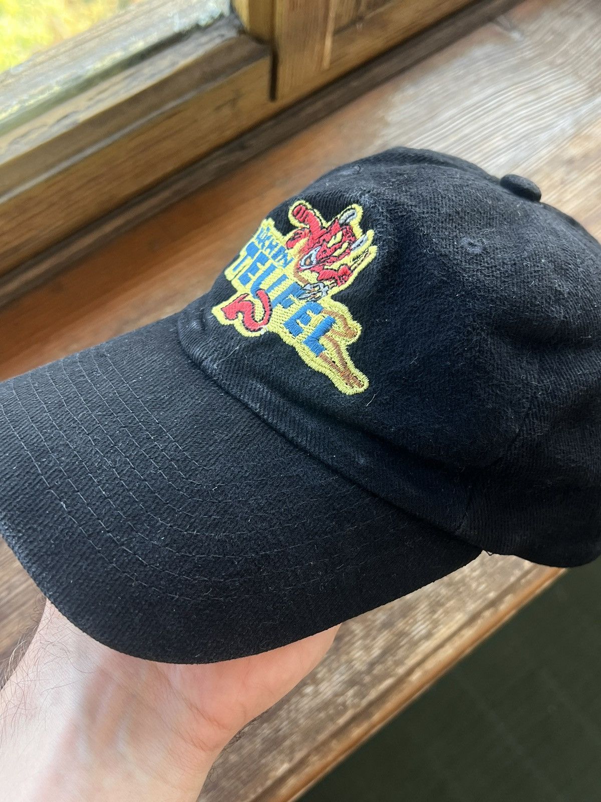 Vintage Vintage 90s Hat Kuchen Teufel Hunden Graphic Cap Black Size ONE SIZE - 10 Thumbnail