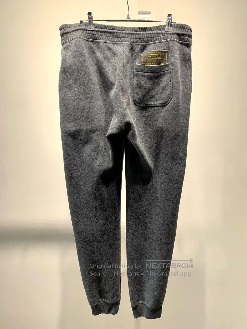 Louis Vuitton Louis Vuitton size m Grey Instruction Defender Pants Size US 28 / EU 44 - 2 Thumbnail