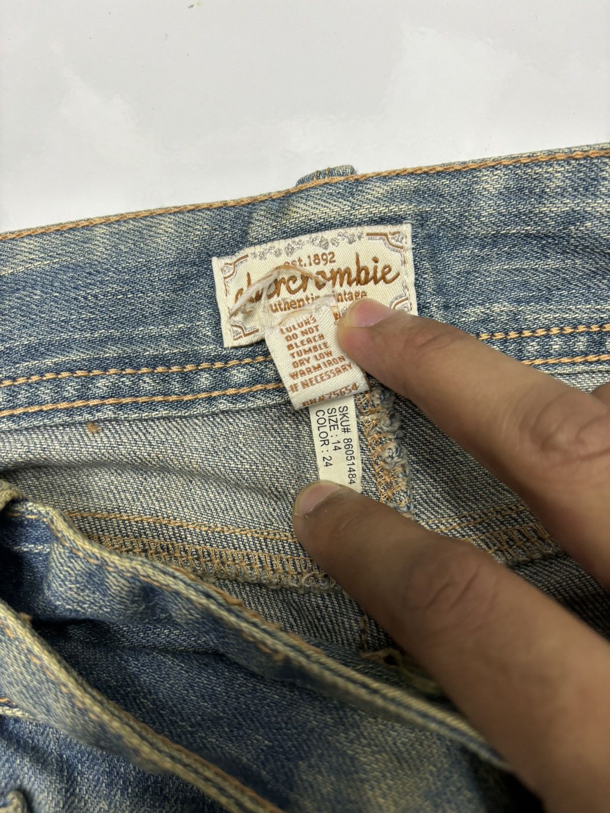If Six Was Nine 🔥A&F FLARE JEANS RUSTY BOOTCUT DENIM JEANS Size 27" / US 4 / IT 40 - 9 Thumbnail