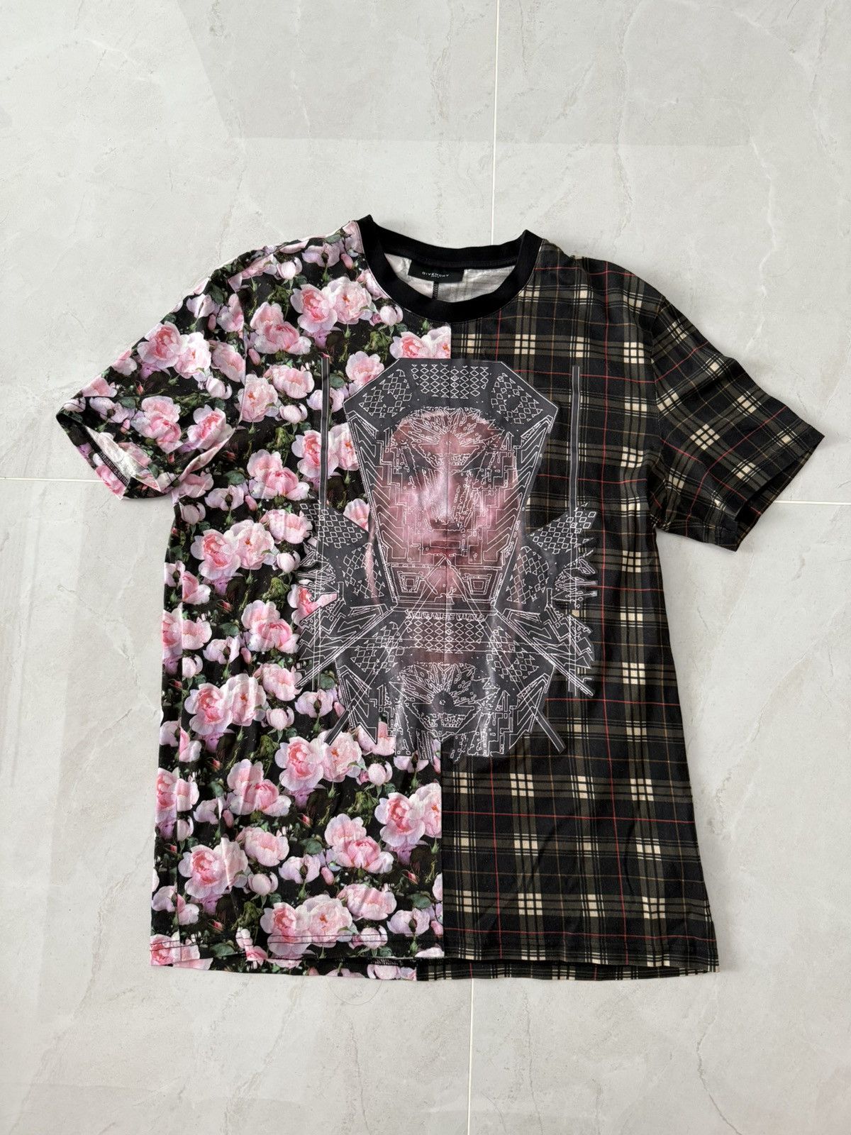 Givenchy Givenchy FW13 Rose Madonna Tshirt Sz.L Size US L / EU 52-54 / 3 - 1 Thumbnail