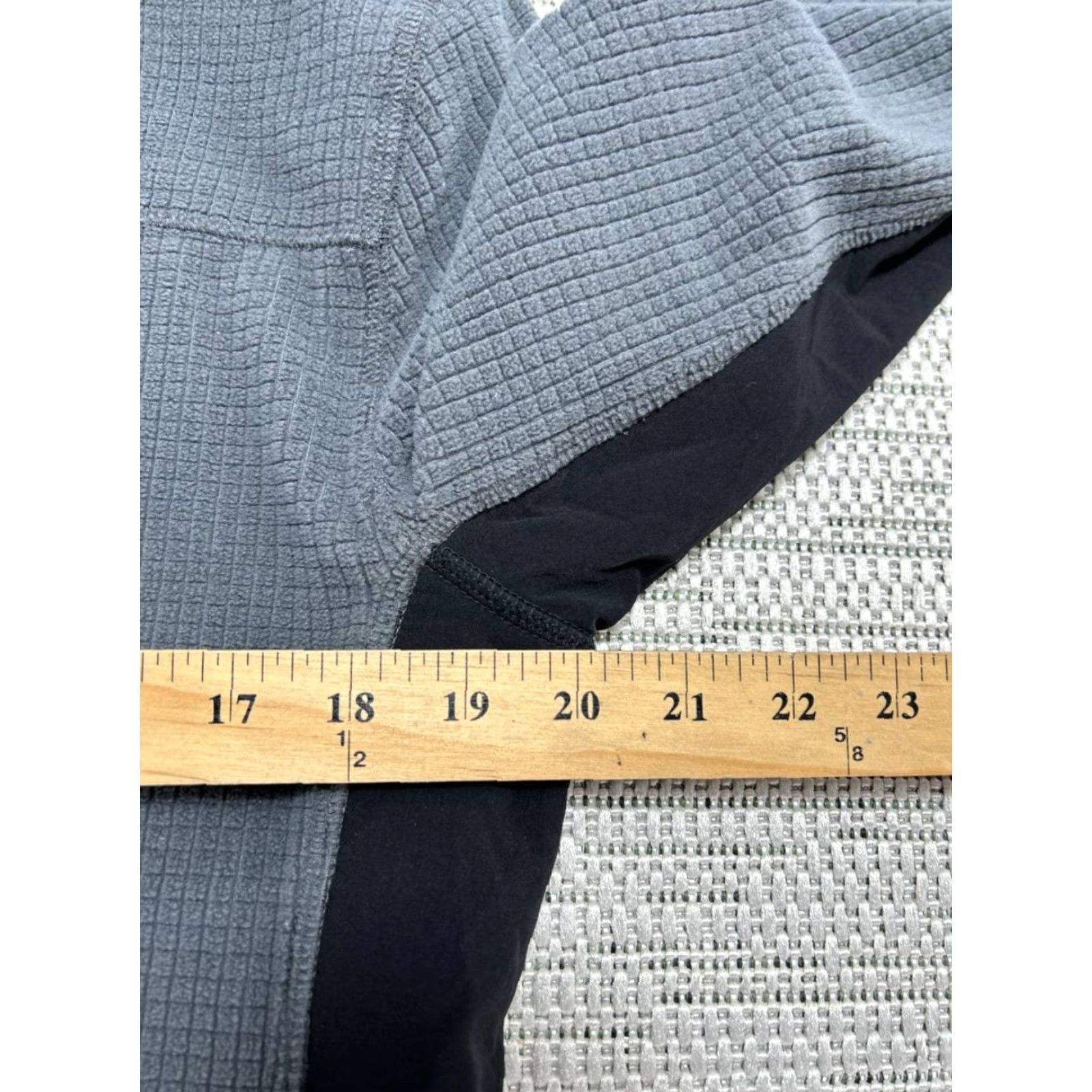Vineyard Vines Vineyard Vines Grid Fleece Sweater Mens Small Gray Stretch Logo Quarter Zip Shirt Regular Mens Size US S / EU 44-46 / 1 - 7 Thumbnail