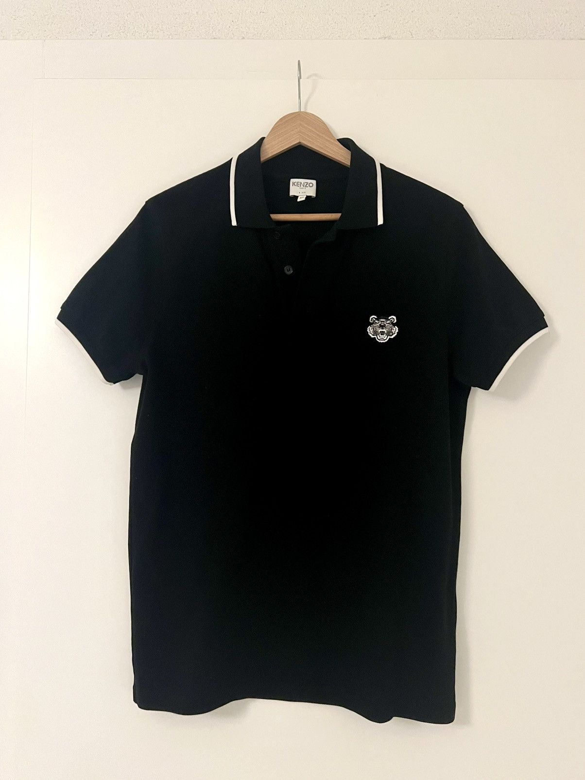 Kenzo NEVER WORN Kenzo Lion Polo Shirt All Black White Detailing Size US S / EU 44-46 / 1 - 1 Thumbnail