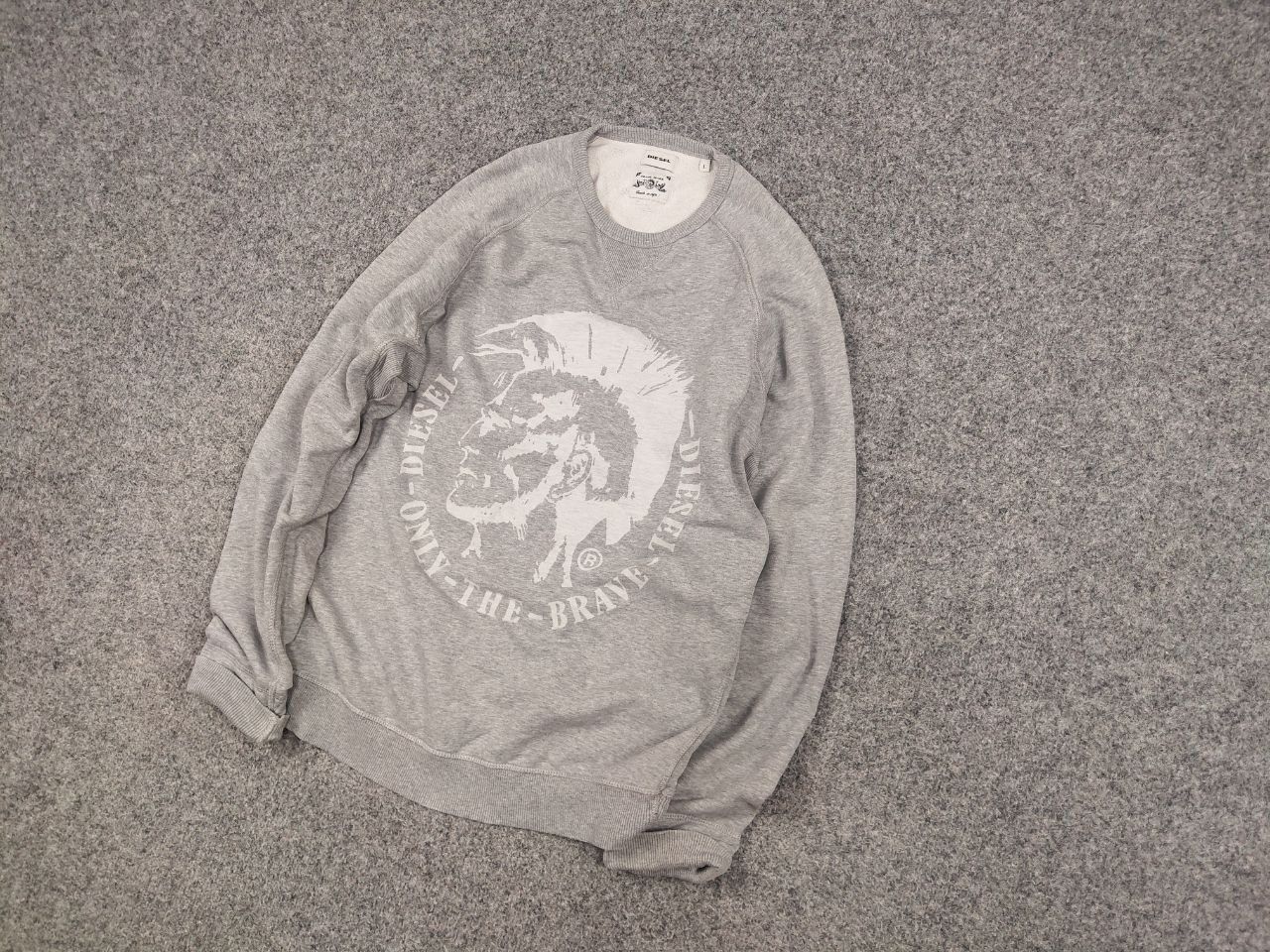 Diesel Vintage Diesel only the brave Logo Gray Sweatshirt Y2K Style Size US L / EU 52-54 / 3 - 3 Thumbnail