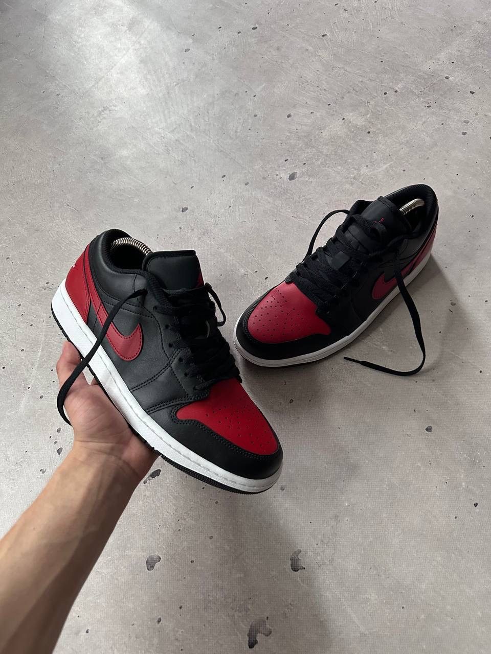 Jordan Brand Nike Air Jordan 1 Low Sneakers SK8 Shoes Classic Old Money Size US 10 / EU 43 - 1 Thumbnail