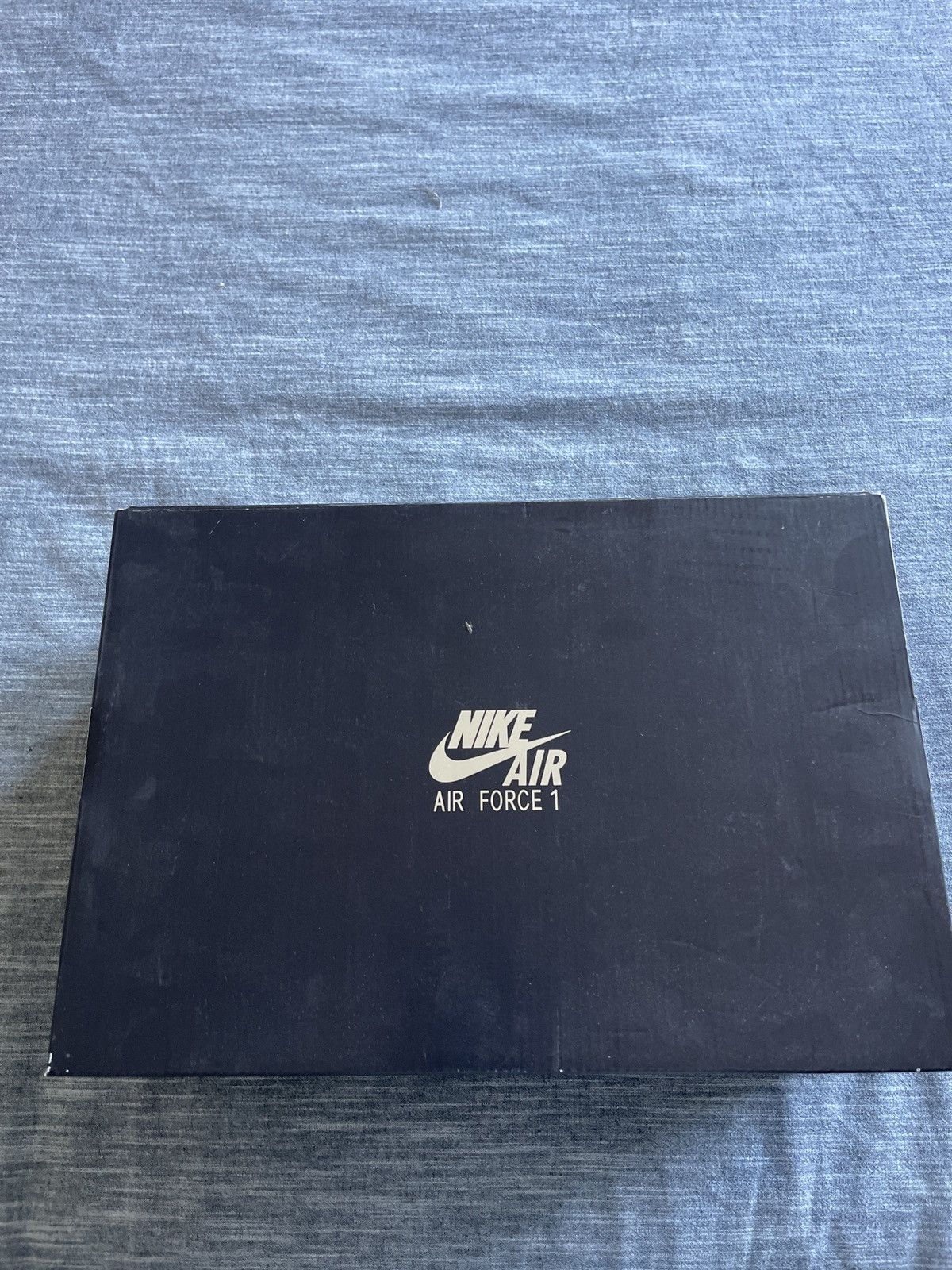 Nike Air Force 1 Summit White Size US 10.5 / EU 43-44 - 2 Thumbnail