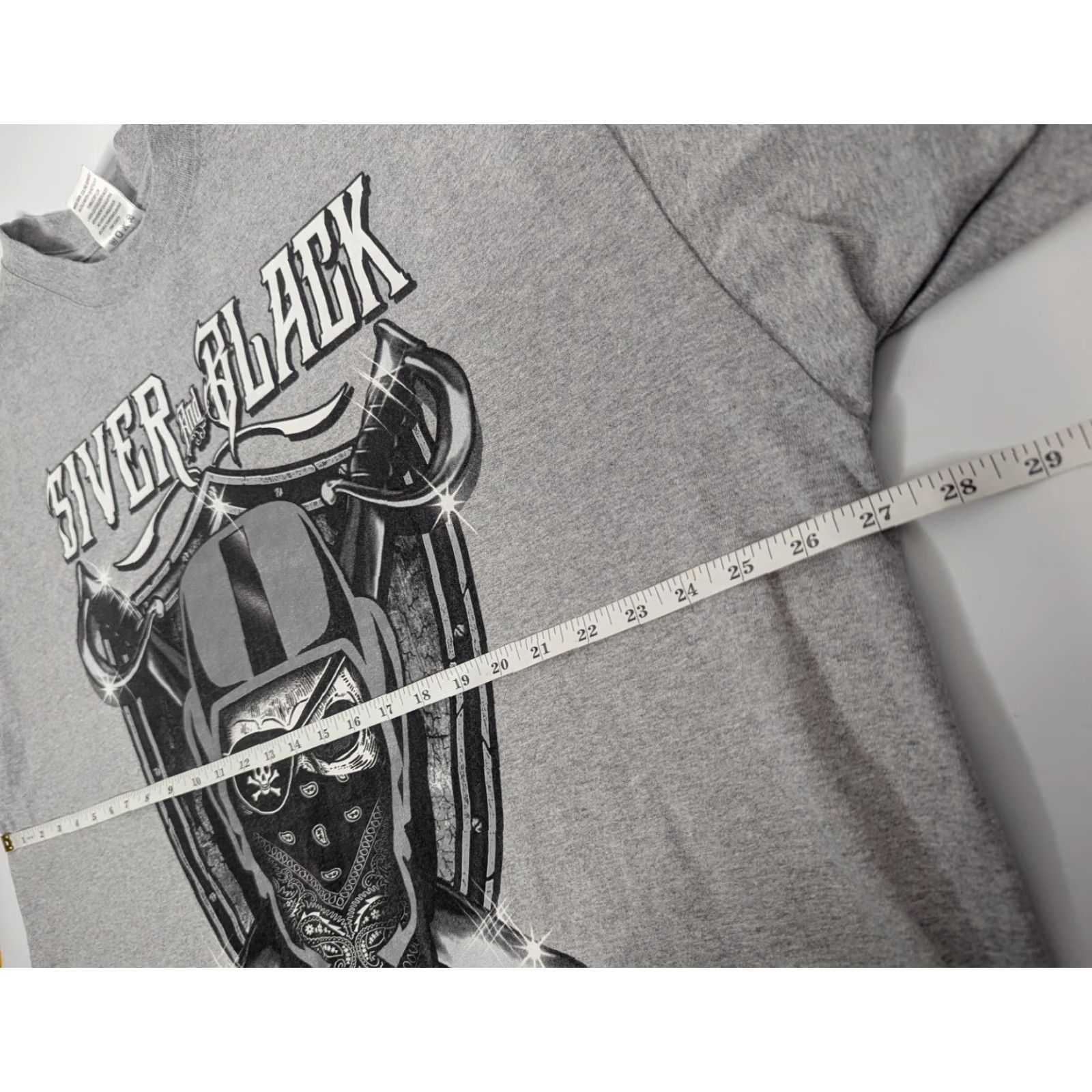 Vintage Vintage Shaka Wear Raiders T-Shirt 3XL Crew Neck Short Sleeve Gray Cotton Skull Logo Men Size US XXL / EU 58 / 5 - 5 Thumbnail