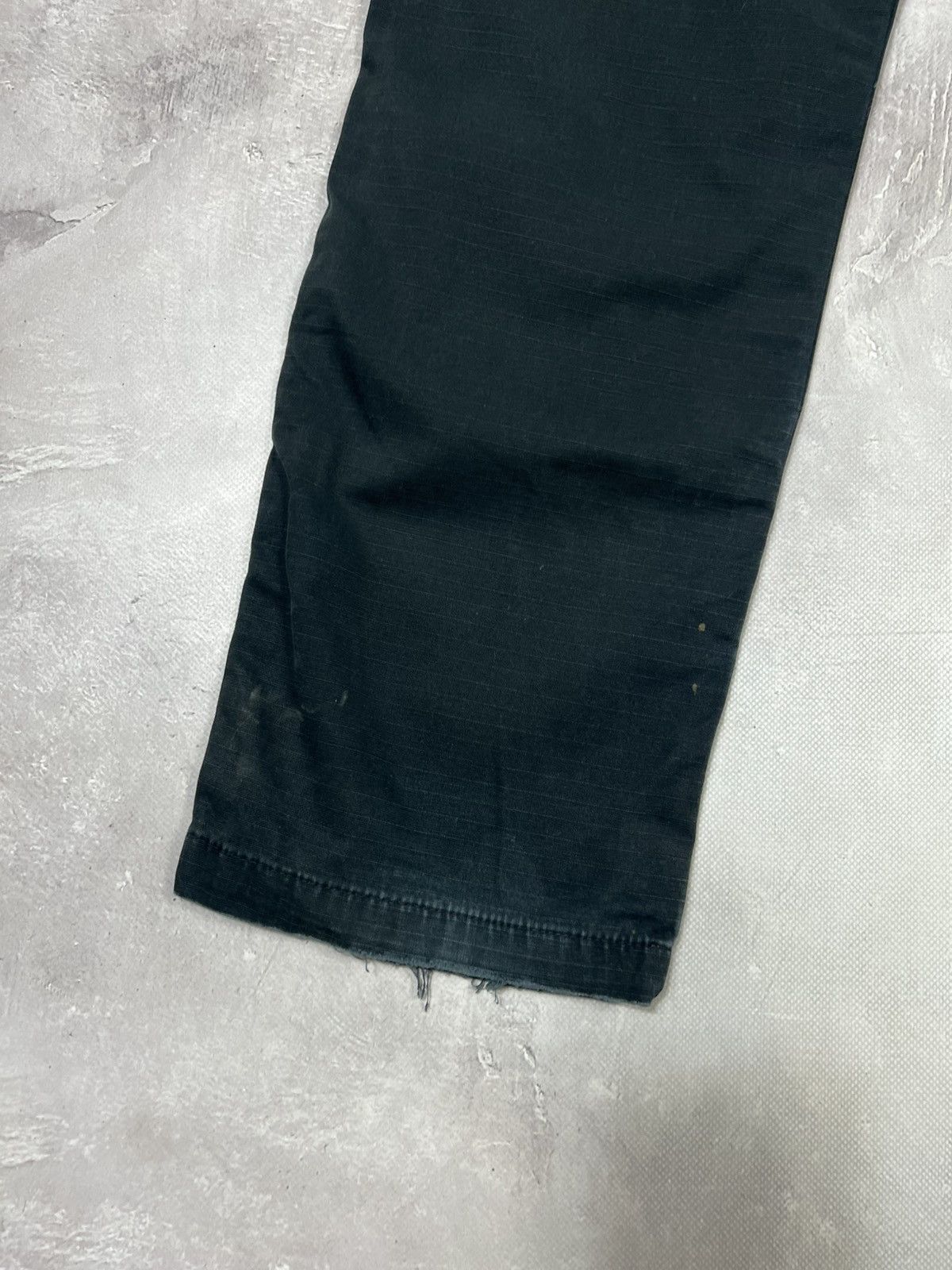 Carhartt Vintage Carhartt Distressed Workwear Baggy Cargo Pants Size US 32 / EU 48 - 8 Thumbnail
