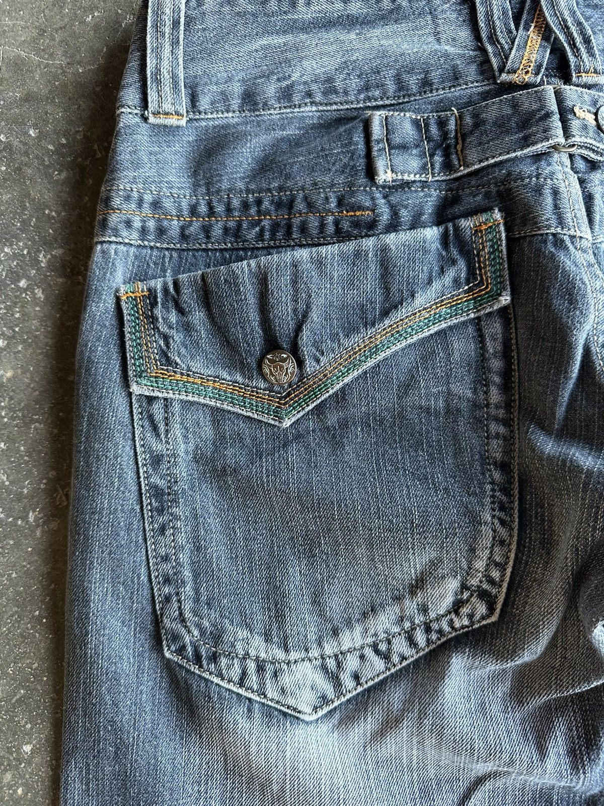 Japanese Brand VINTAGE ROOT THREE JEANS STORM BLACK WASHED RARE DENIM PANTS Size US 32 / EU 48 - 16 Thumbnail