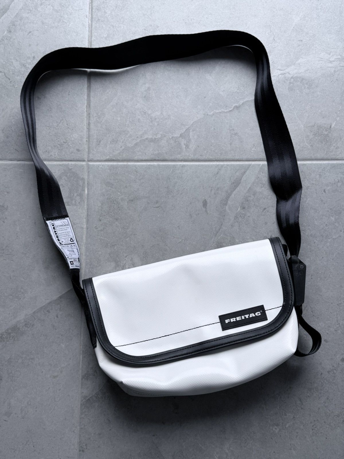 Freitag × Streetwear × Vintage Freitag Peggy Vintage Recycled