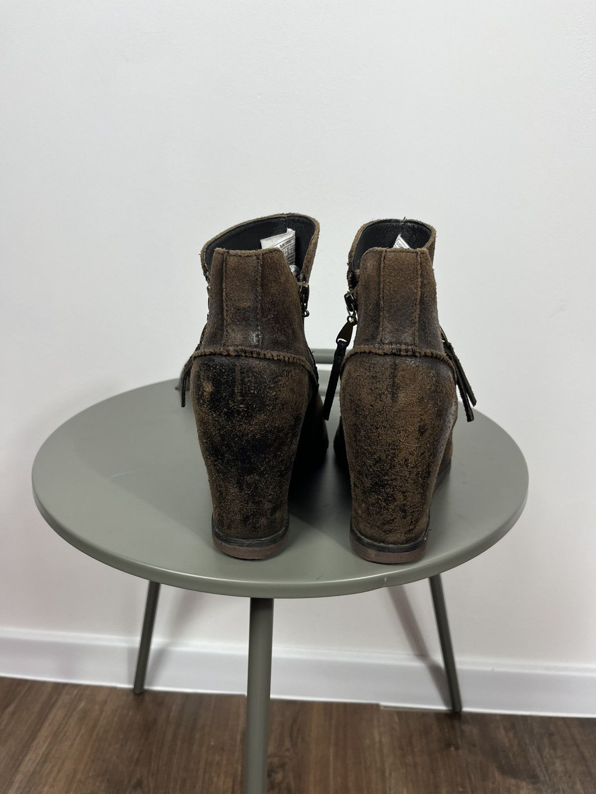 Ugg UGG Wedge Suede Ankle Boots Brown Zip EU 39 US 8 Platform Size US 8 / IT 38 - 4 Thumbnail
