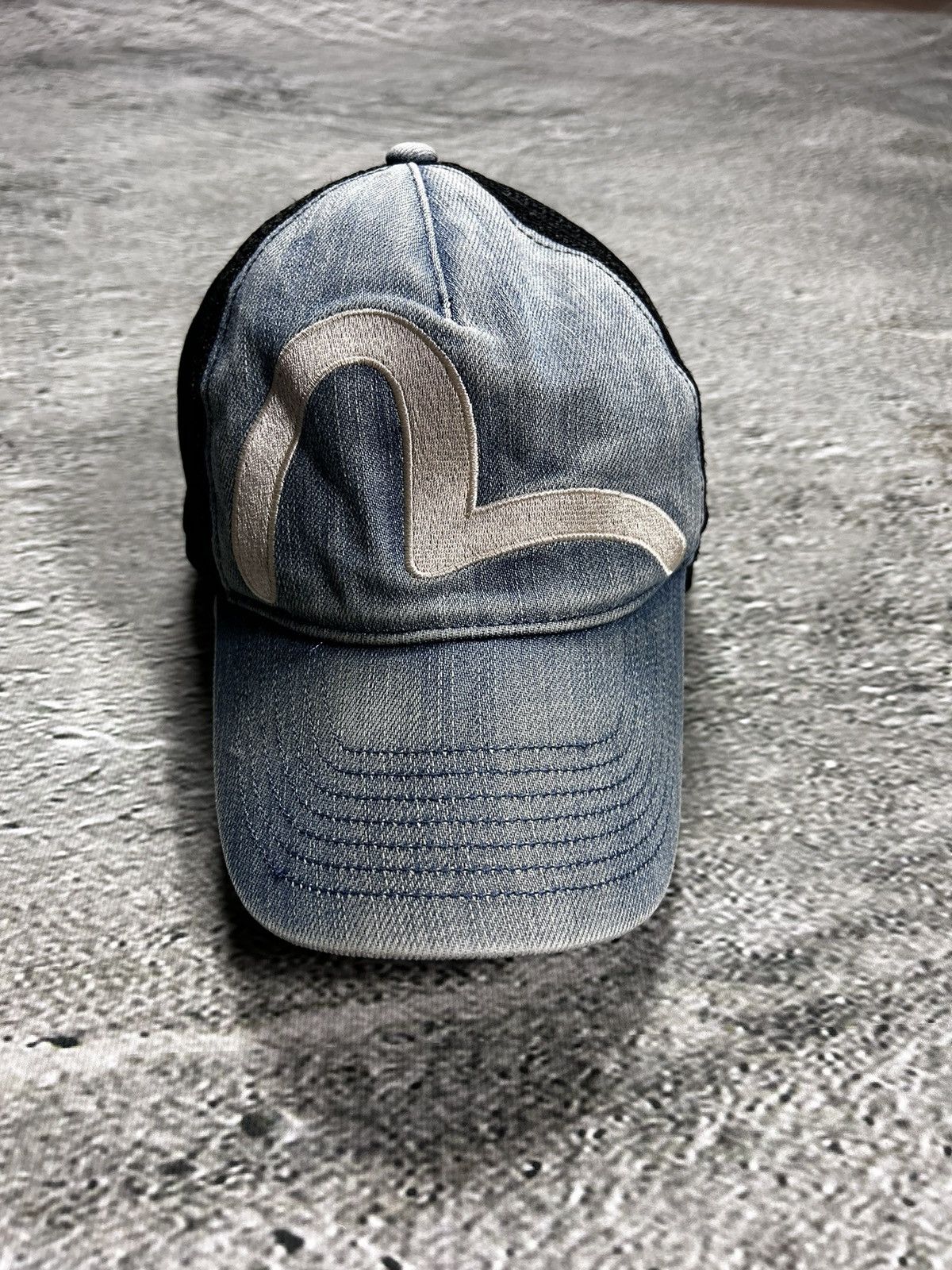 Evisu Evisu cap vintage Yamane denim big logo baby blue Size ONE SIZE - 1 Thumbnail