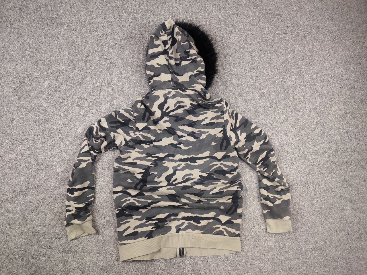 If Six Was Nine Vintage Japan if six was nine Bondage Fur Zip Hoodie Y2K Size US S / EU 44-46 / 1 - 10 Thumbnail