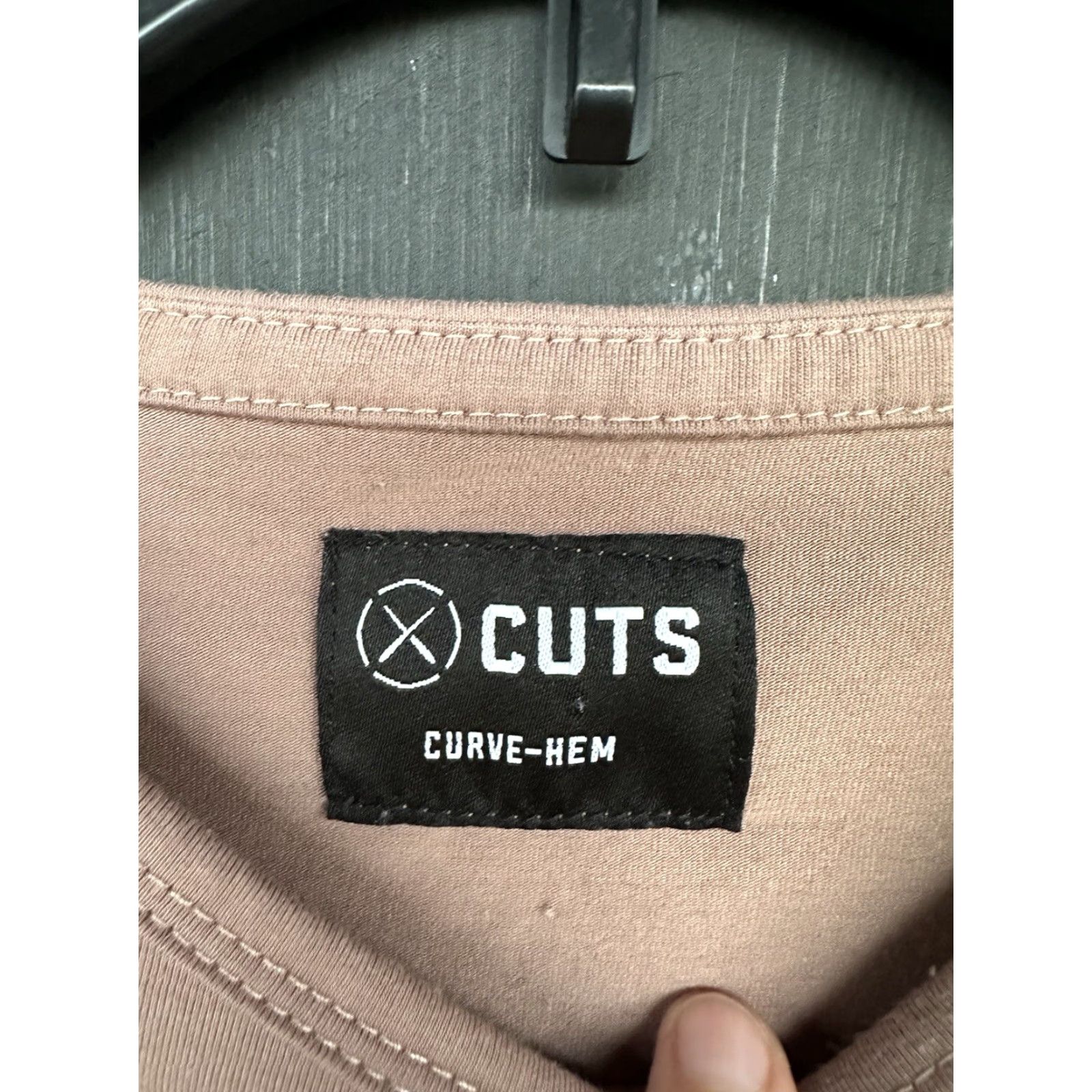 UES Clothing Cuts Clothing Shirt Slim Mens M Pink Short Sleeve Crew Neck Size US M / EU 48-50 / 2 - 3 Thumbnail