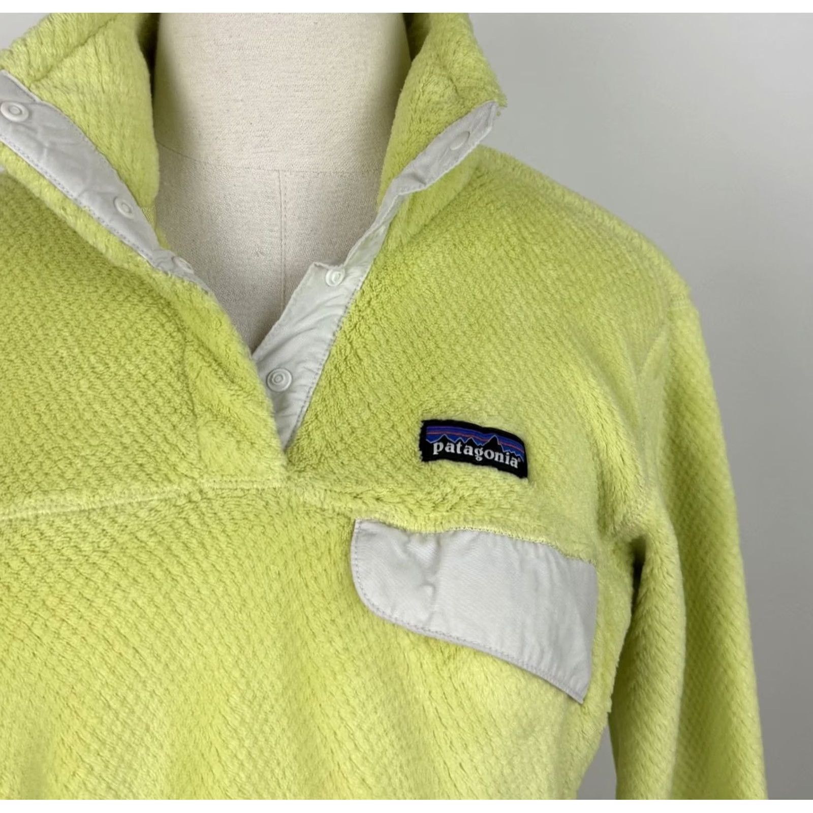 Patagonia Patagonia Fleece Pullover Womens Medium Shirt Womens Medium Yellow Pullover Pockets Autumn Outdoor 90s? Size M / US 6-8 / IT 42-44 - 2 Thumbnail