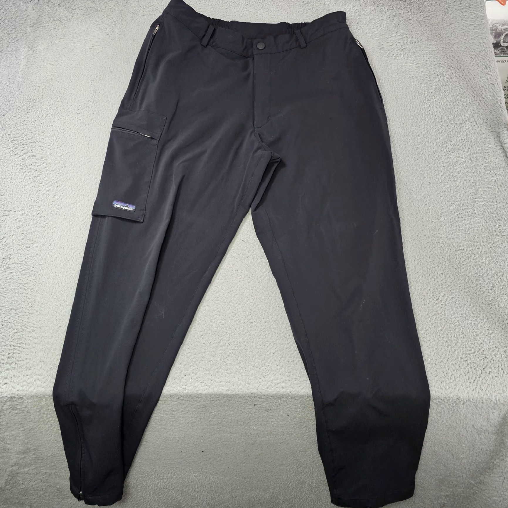 Patagonia Patagonia Pants Mens 36 Black Nylon Hiking Outdoor Stretch Zip Pockets Casual Track Pants Mens Size US 36 / EU 52 - 2 Thumbnail
