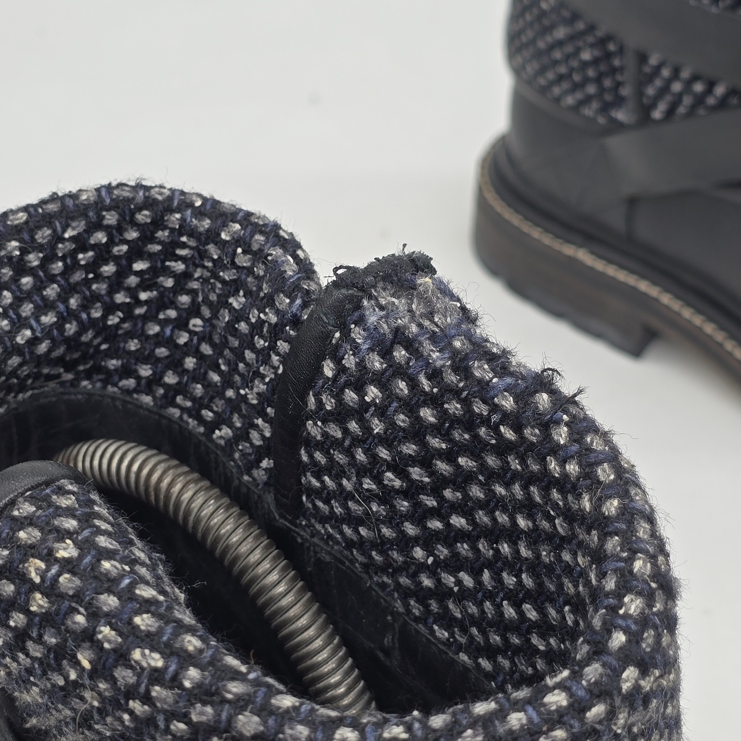 Chanel Chanel - Leather and Tweed Foldover Short Boot Size US 8 / IT 38 - 12 Thumbnail
