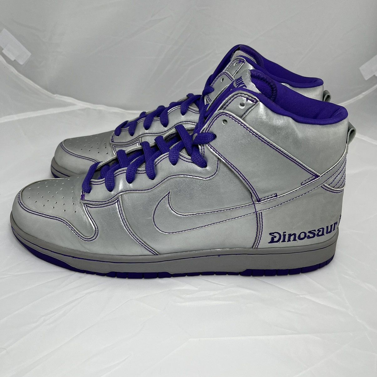 Nike Rare!🔥 Size 12 Nike Dunk High Premium SB Dinosaur Jr Size US 12 / EU 45 - 5 Thumbnail