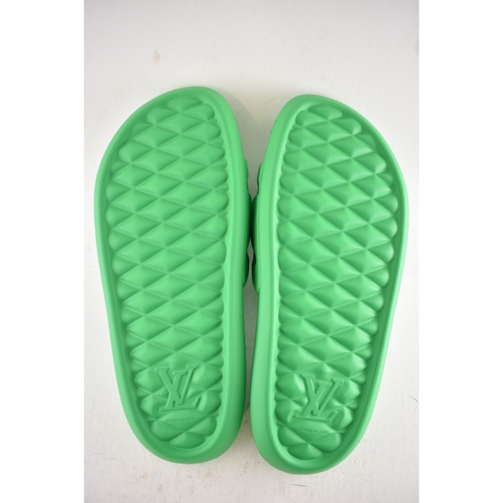 Louis Vuitton Louis Vuitton Waterfront Mule Slide Sandal UK 9 US 10 11 Size US 10 / EU 43 - 14 Thumbnail