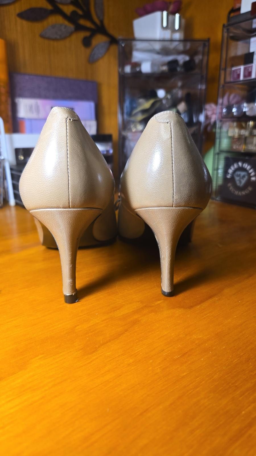 Other Yves Saint Laurent Paris Taupe Leather Bow Pumps Size US 7.5 / IT 37.5 - 5 Thumbnail