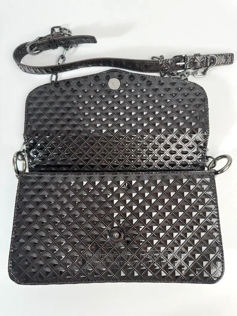 Vivienne Westwood Vivienne Westwood size os Limited Edition Black and Gold Bi Size ONE SIZE - 4 Thumbnail