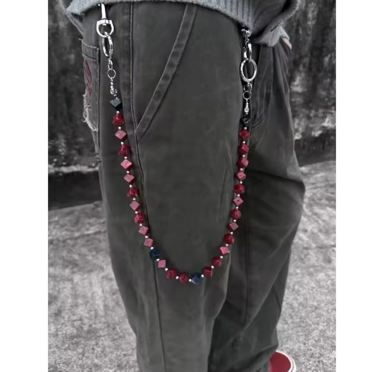 Vintage ink smudge acrylic red beads American cleanfit trouser chain Size ONE SIZE - 1 Thumbnail