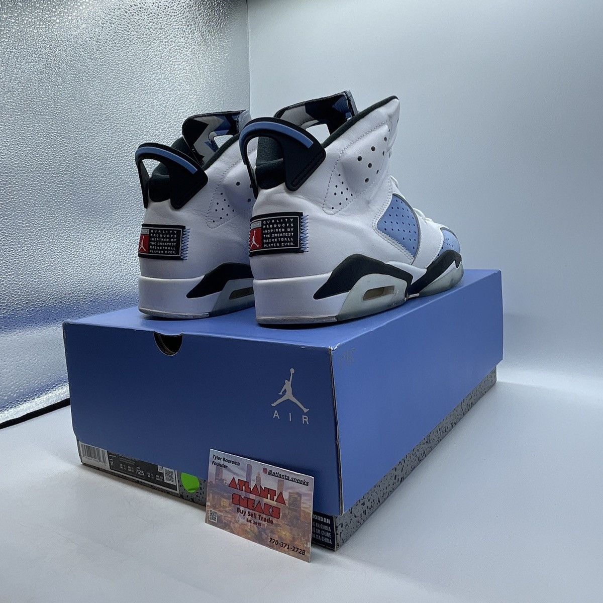 Jordan Brand Air Jordan 6 UNC home Size US 11 / EU 44 - 5 Thumbnail