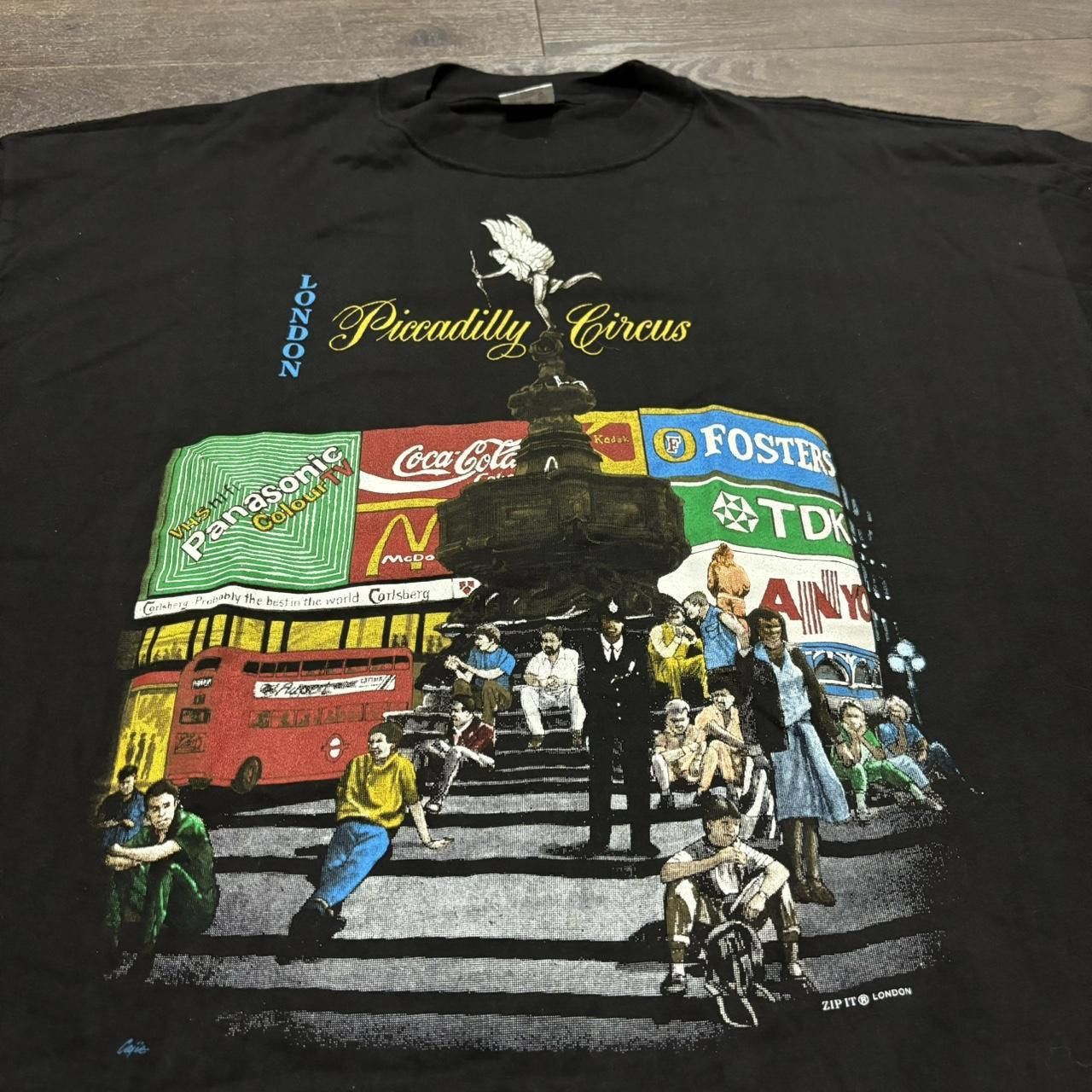 Designer vintage Piccadilly Circus london t shirt 00s XL Size US XL / EU 56 / 4 - 3 Thumbnail
