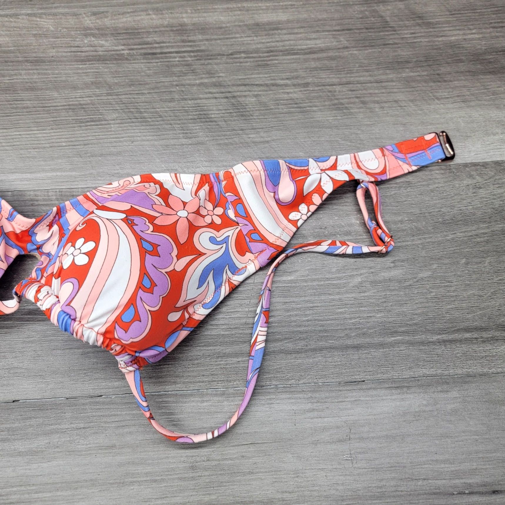 Vintage Shade & Shore Bikini Top Womens 34A Pink Paisley Underwire Lined Halter Swim Top Size XXS / US 00 / IT 34 - 2 Thumbnail