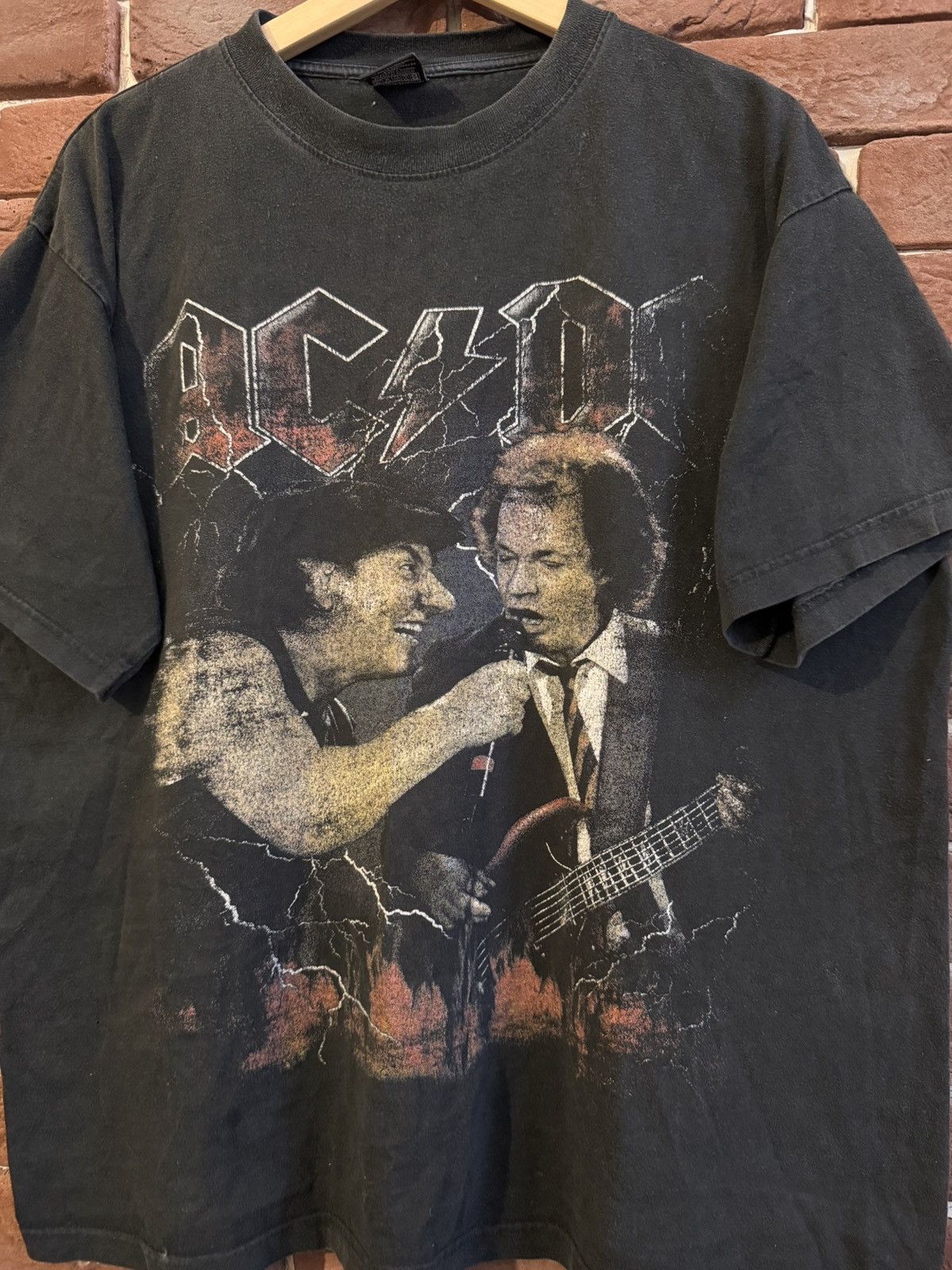 AC/DC Rare Vintage 00s AC/DC Rock Band Tee Hype Grail Metal Punk Size US XL / EU 56 / 4 - 3 Thumbnail