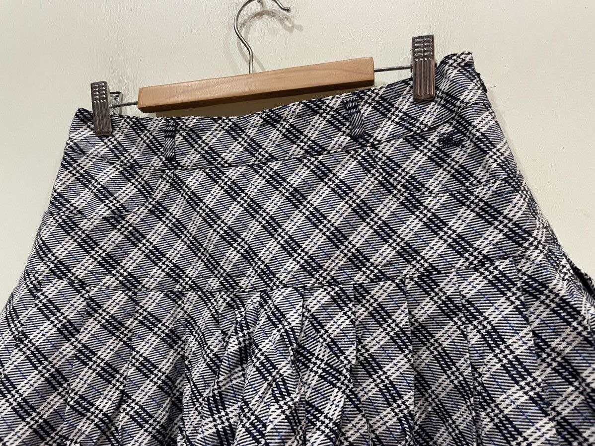 Burberry Burberry Mini Skirt Size 26" / US 2 / IT 38 - 3 Thumbnail
