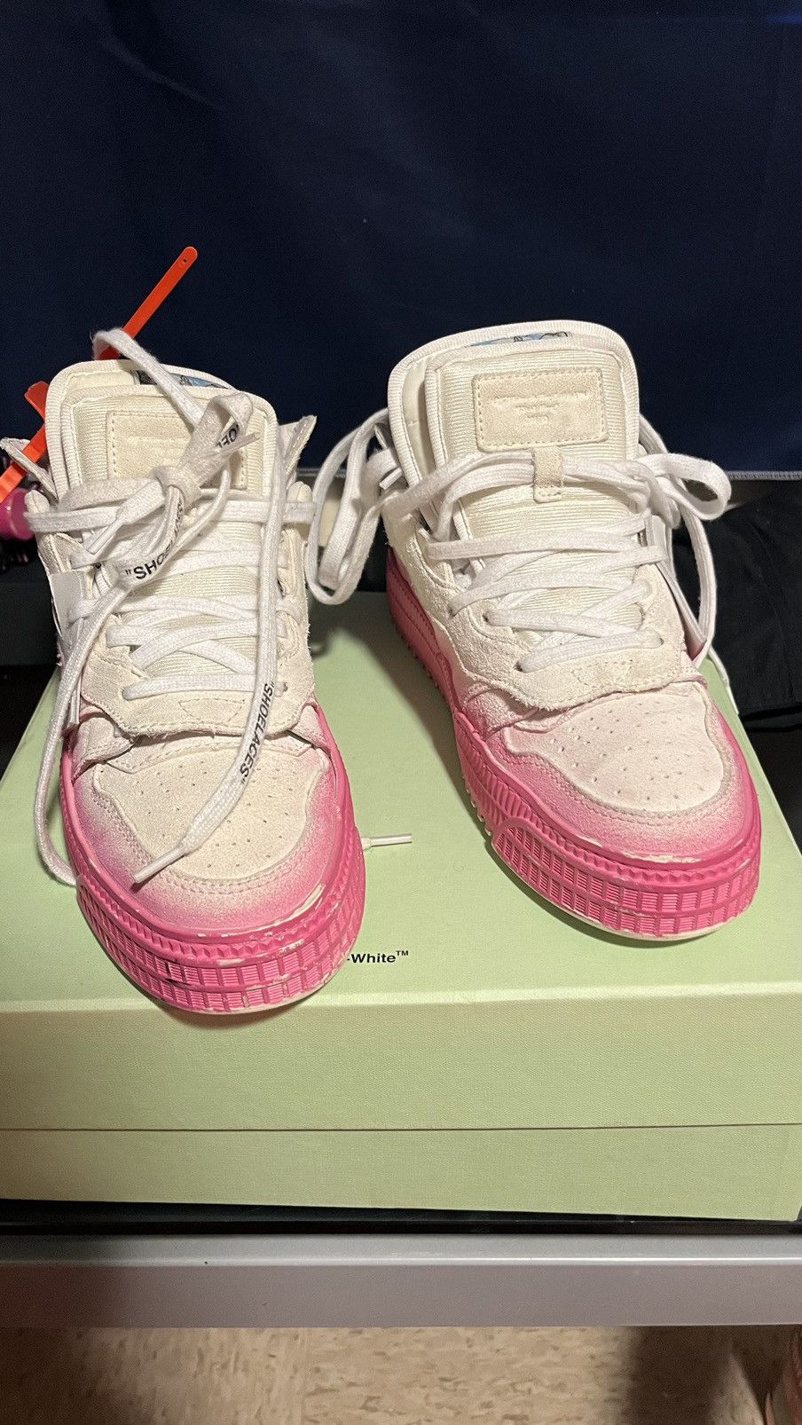 Off-White off white floating arrow Size US 9 / IT 39 - 1 Thumbnail