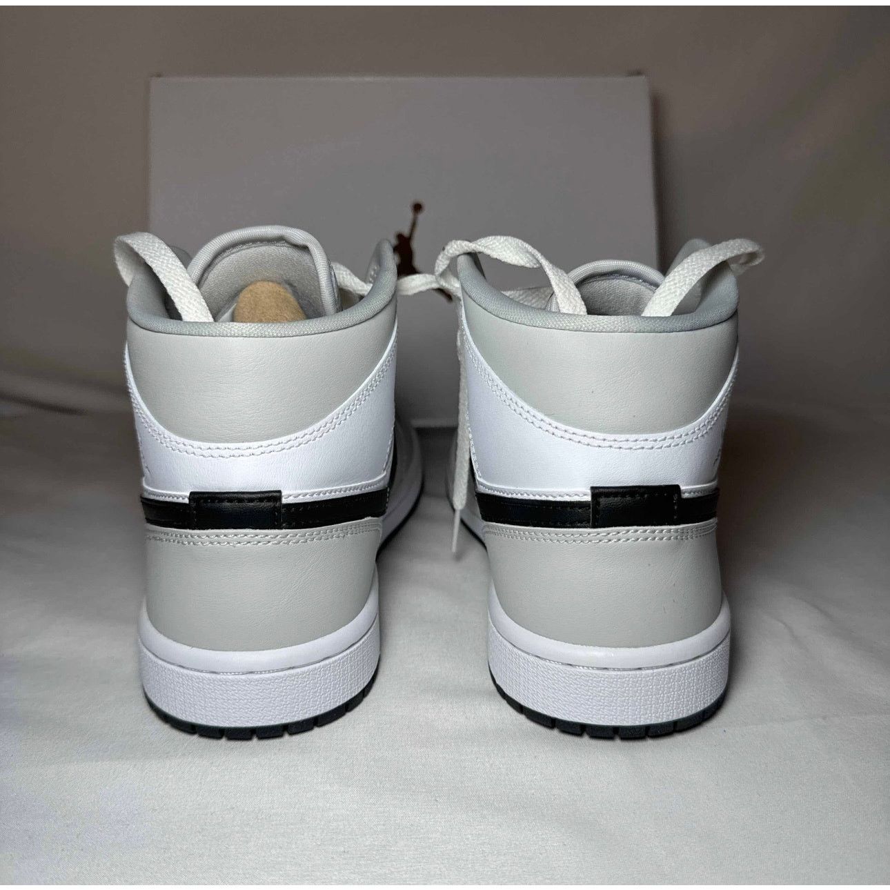 Jordan Brand × Nike Size 8 - Wmns Air Jordan 1 Mid Grey Fog Women's Shoes Size US 8 / IT 38 - 5 Thumbnail