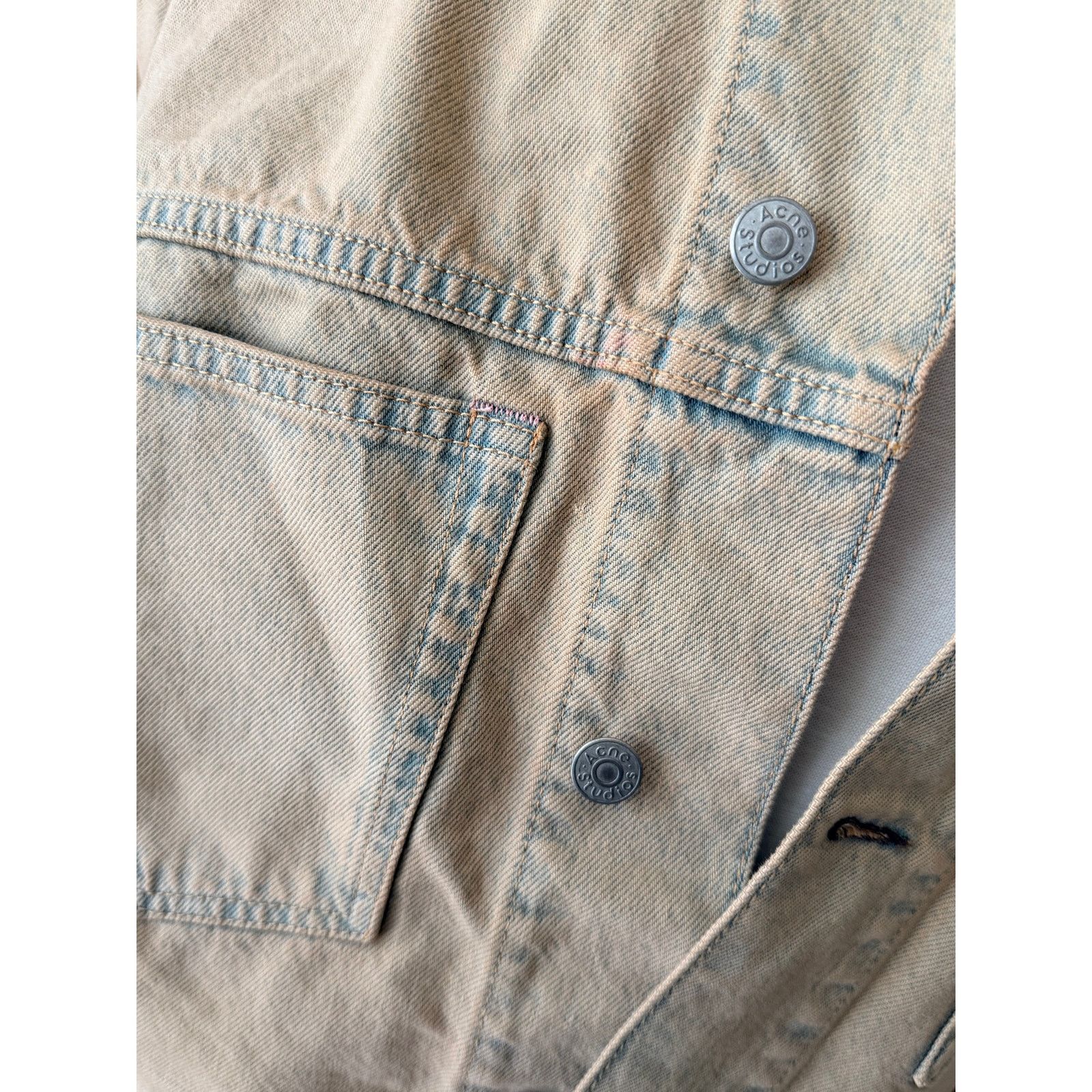 Acne Studios Acne Studios FW24 Cropped Denim Jacket Sand Beige IT 46 Size US M / EU 48-50 / 2 - 8 Thumbnail