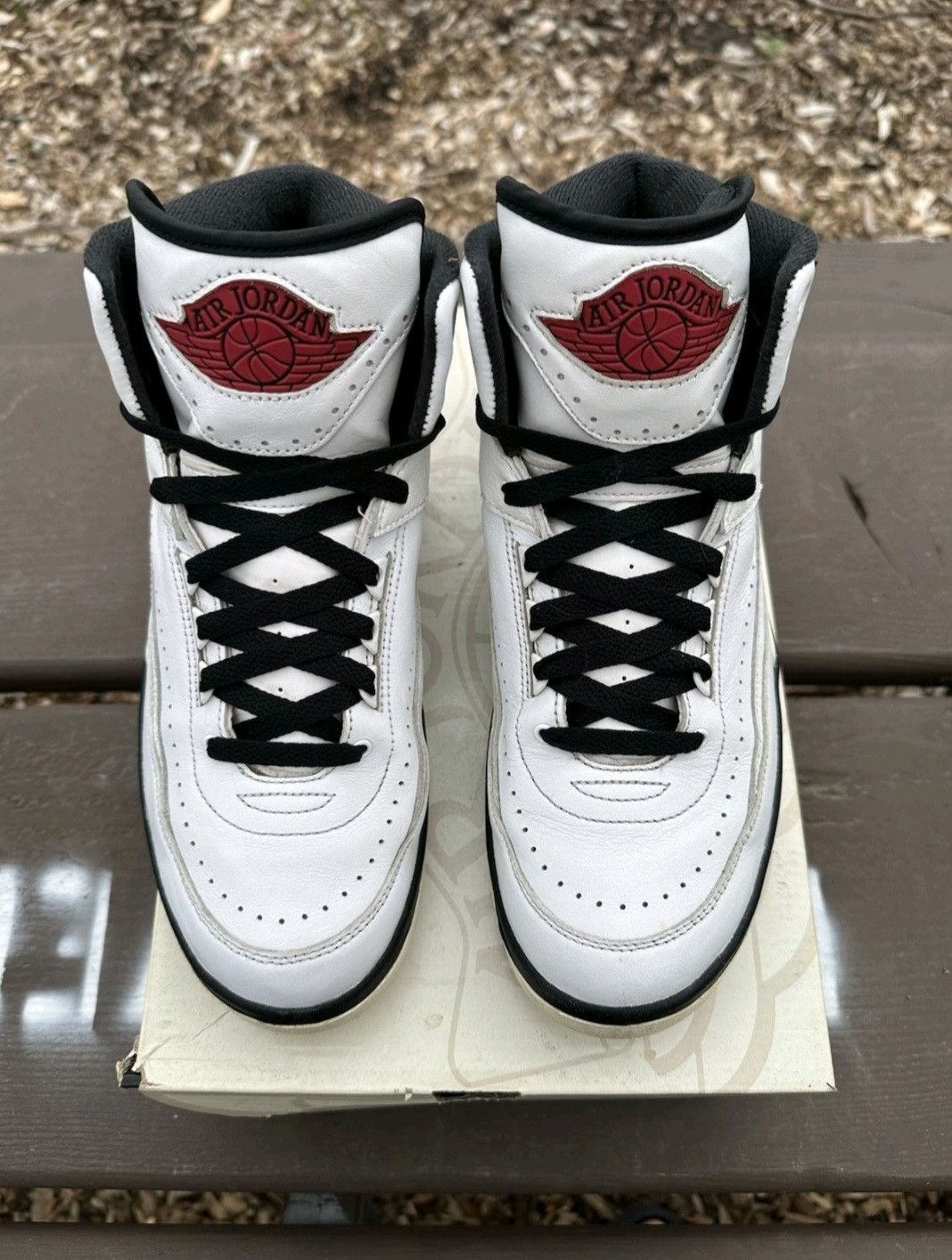 Jordan Brand Nike Air Jordan Retro 2 Chicago 2022 DX2454106 Size 9 Men Size US 9 / EU 42 - 4 Thumbnail