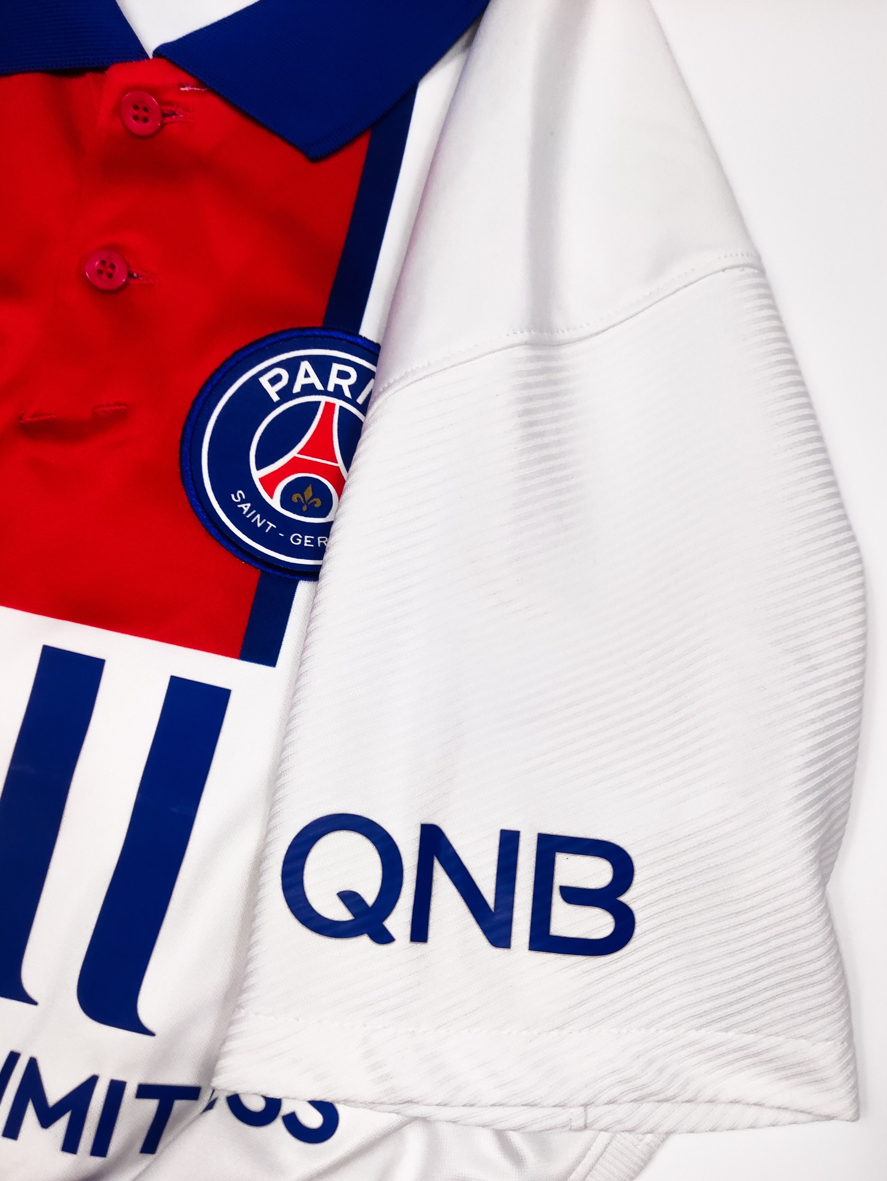 Nike Paris Saint-Germain 2020 2021 Nike Away Shirt PSG Size US S / EU 44-46 / 1 - 9 Thumbnail