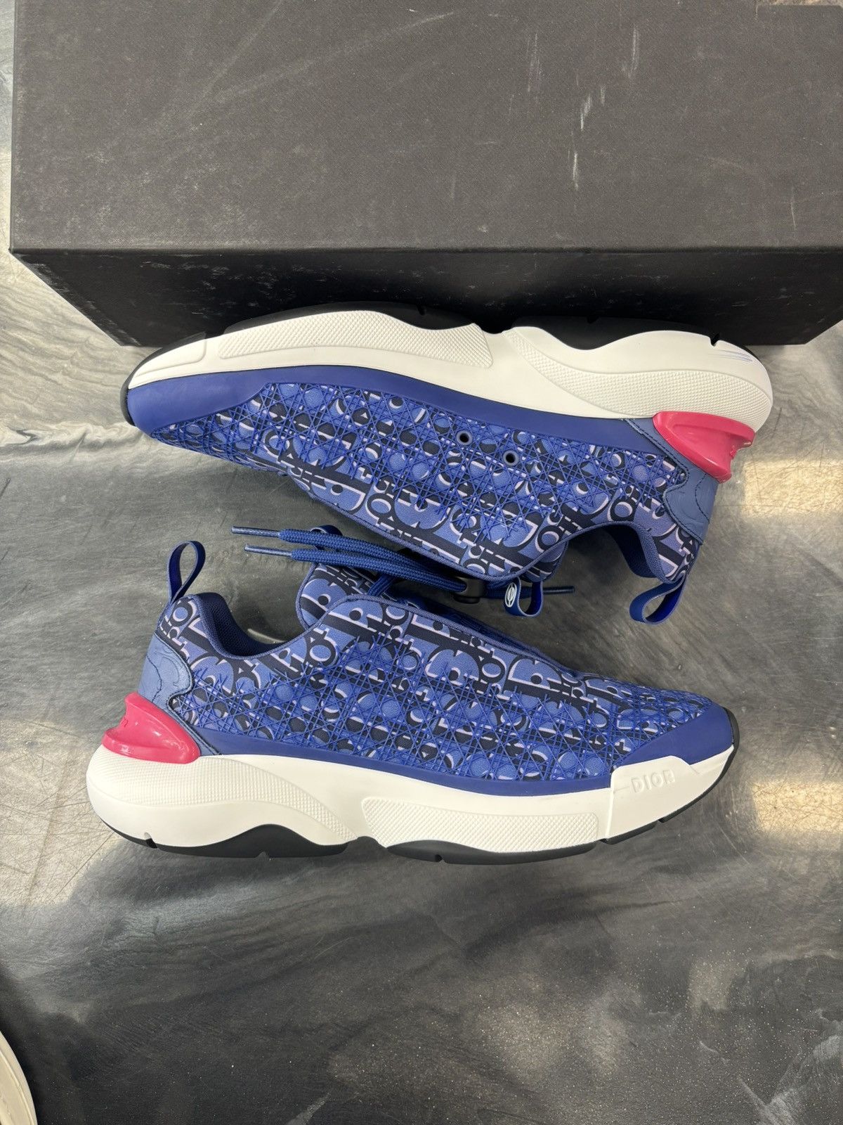 Dior Dior B24 Oblique Size US 7 / EU 40 - 2 Thumbnail