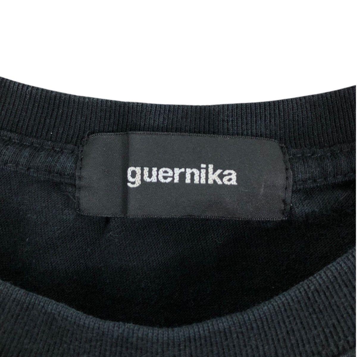 Anime GUERNIKA Pokemon T-Shirt Anime Style Size S Size S / US 4 / IT 40 - 6 Thumbnail