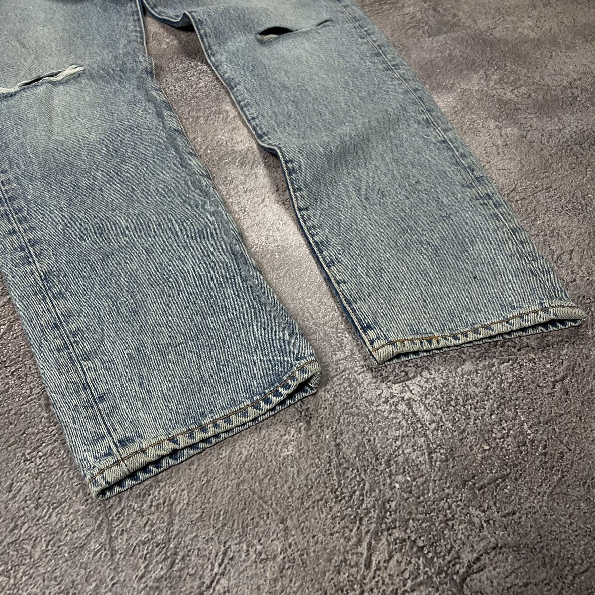 Vintage Vintage 90s Levi Distressed Baggy Jeans Grunge Skate Logo 34 Size US 34 / EU 50 - 3 Thumbnail