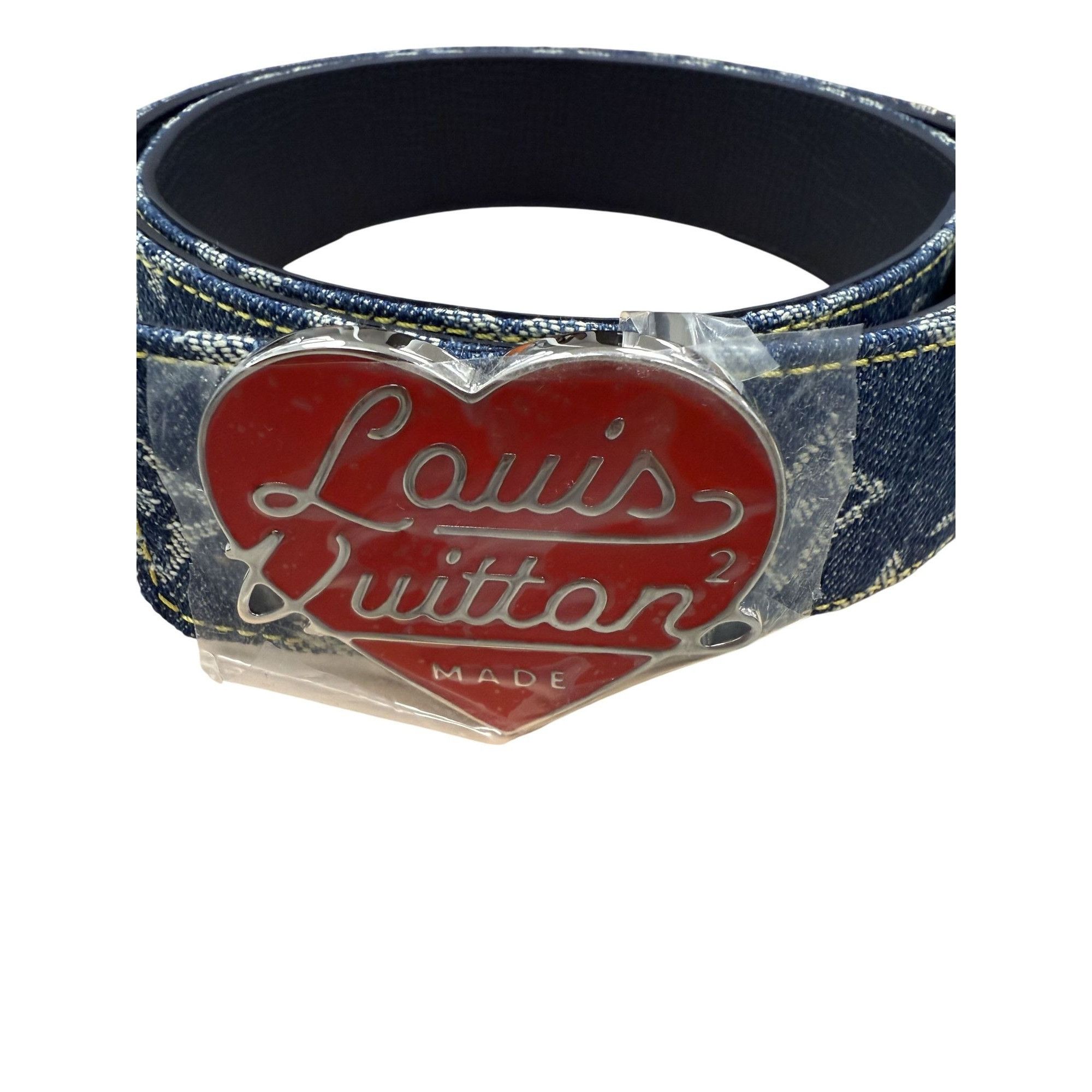 Louis Vuitton Louis Vuitton Blue Denim Heart Buckle Reversible Belt Made I Size ONE SIZE - 2 Thumbnail