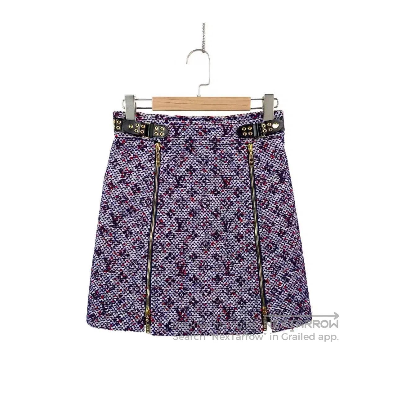 Louis Vuitton Louis Vuitton LV Logo Tweed Skirt. Size 35" - 1 Thumbnail
