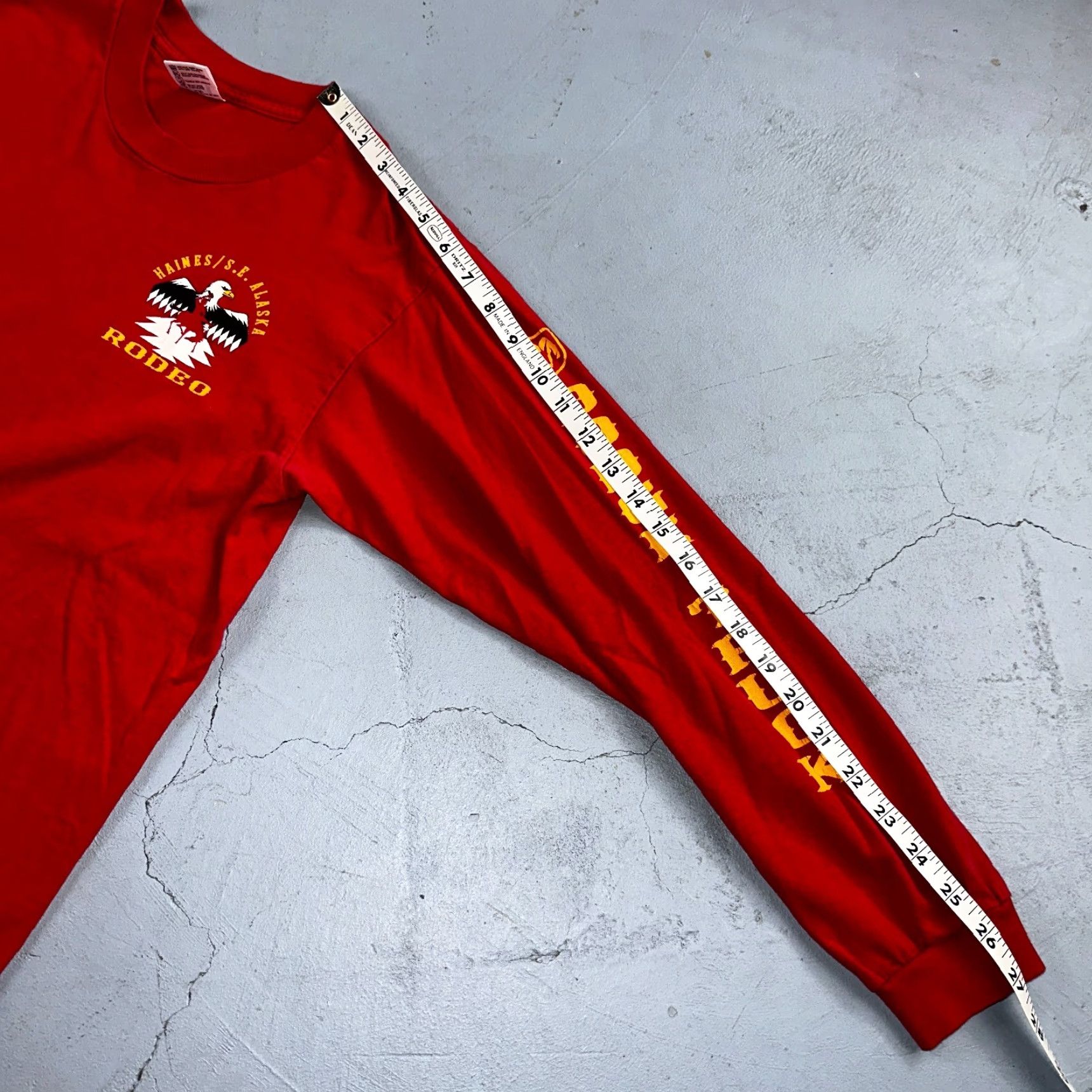 Anvil VINTAGE Anvil T-Shirt USA Red Long Sleeve Crew Neck Car Graphic 90s Size US M / EU 48-50 / 2 - 6 Thumbnail